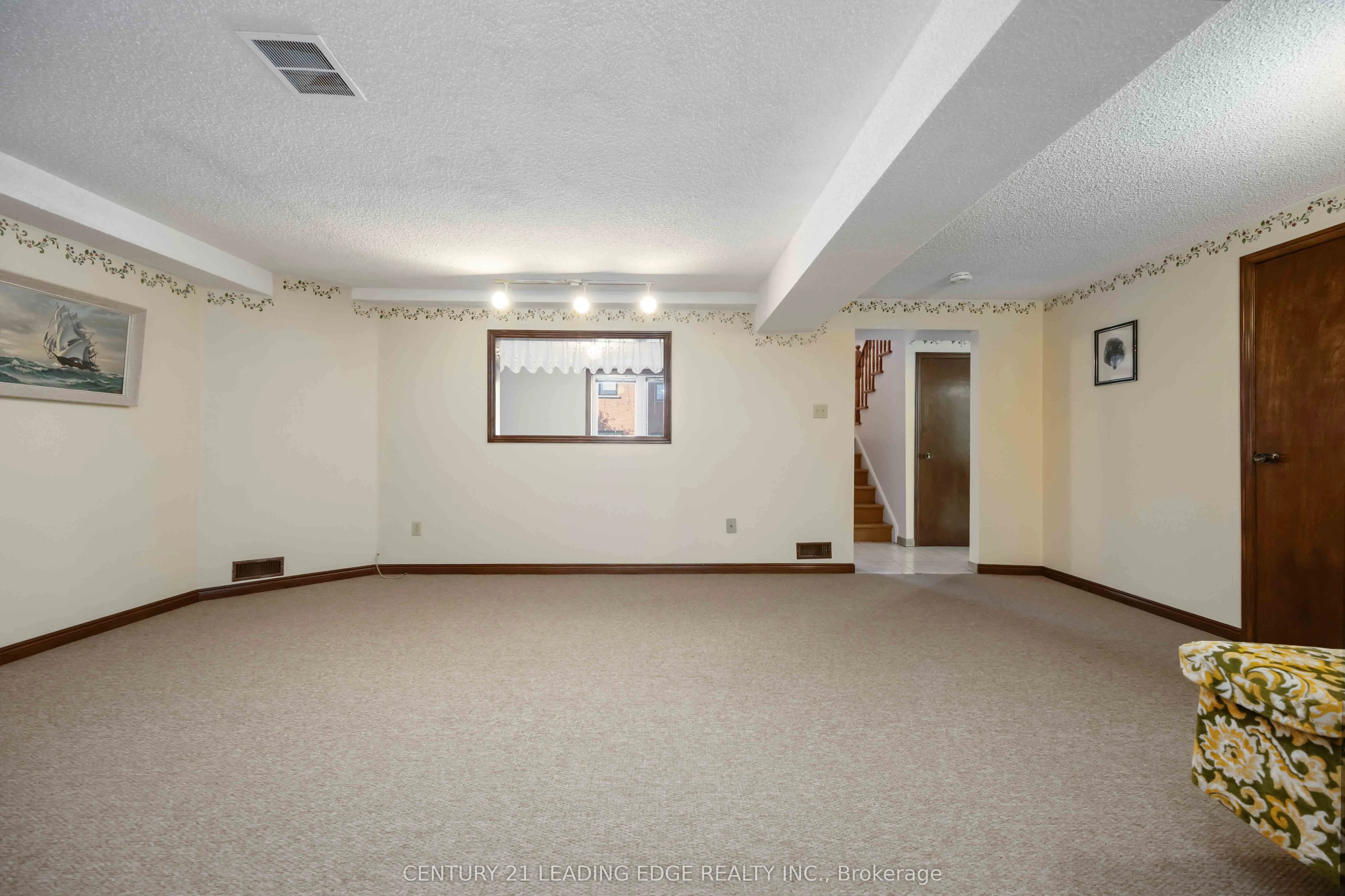 52 ASPEN Crescent