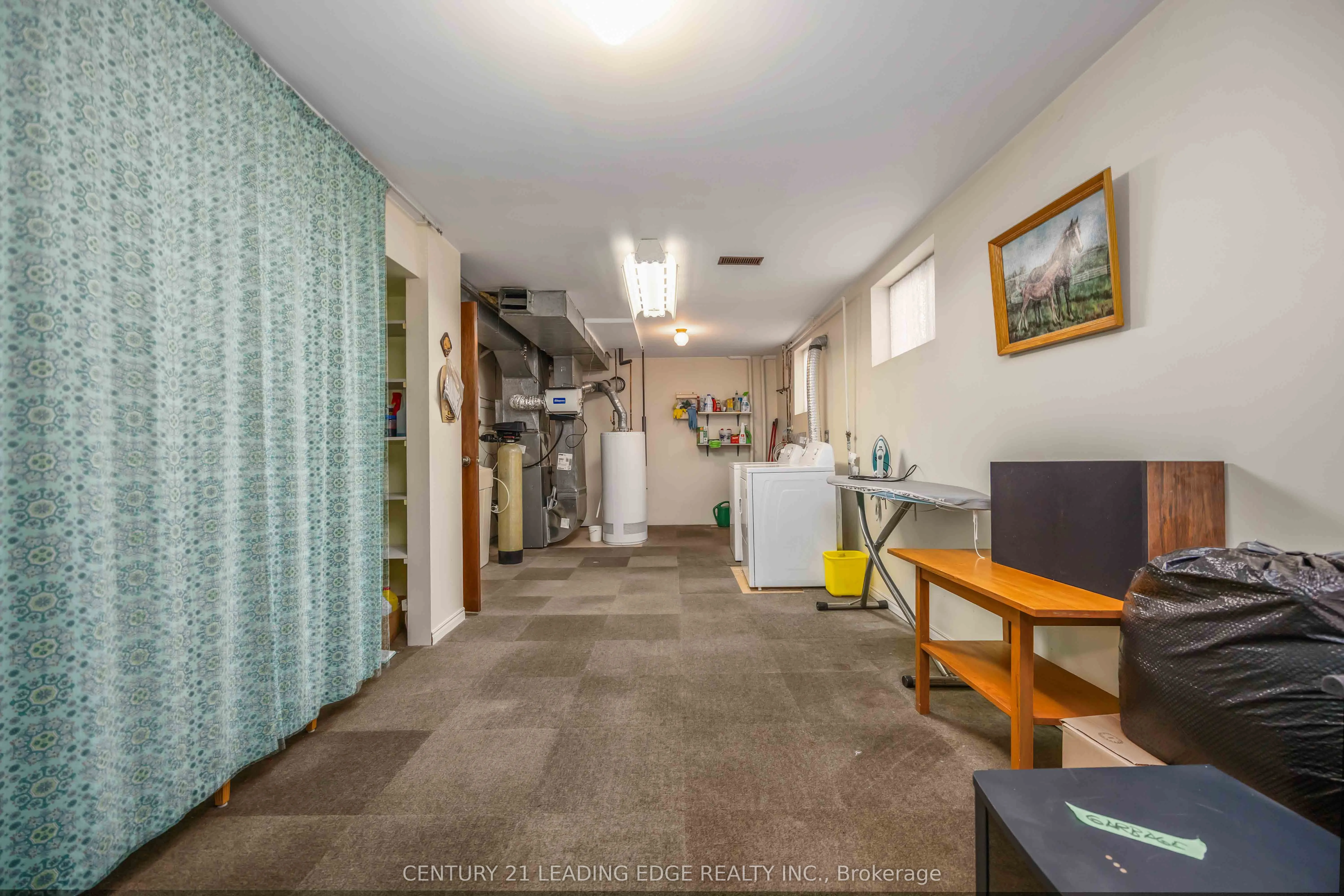 52 ASPEN Crescent