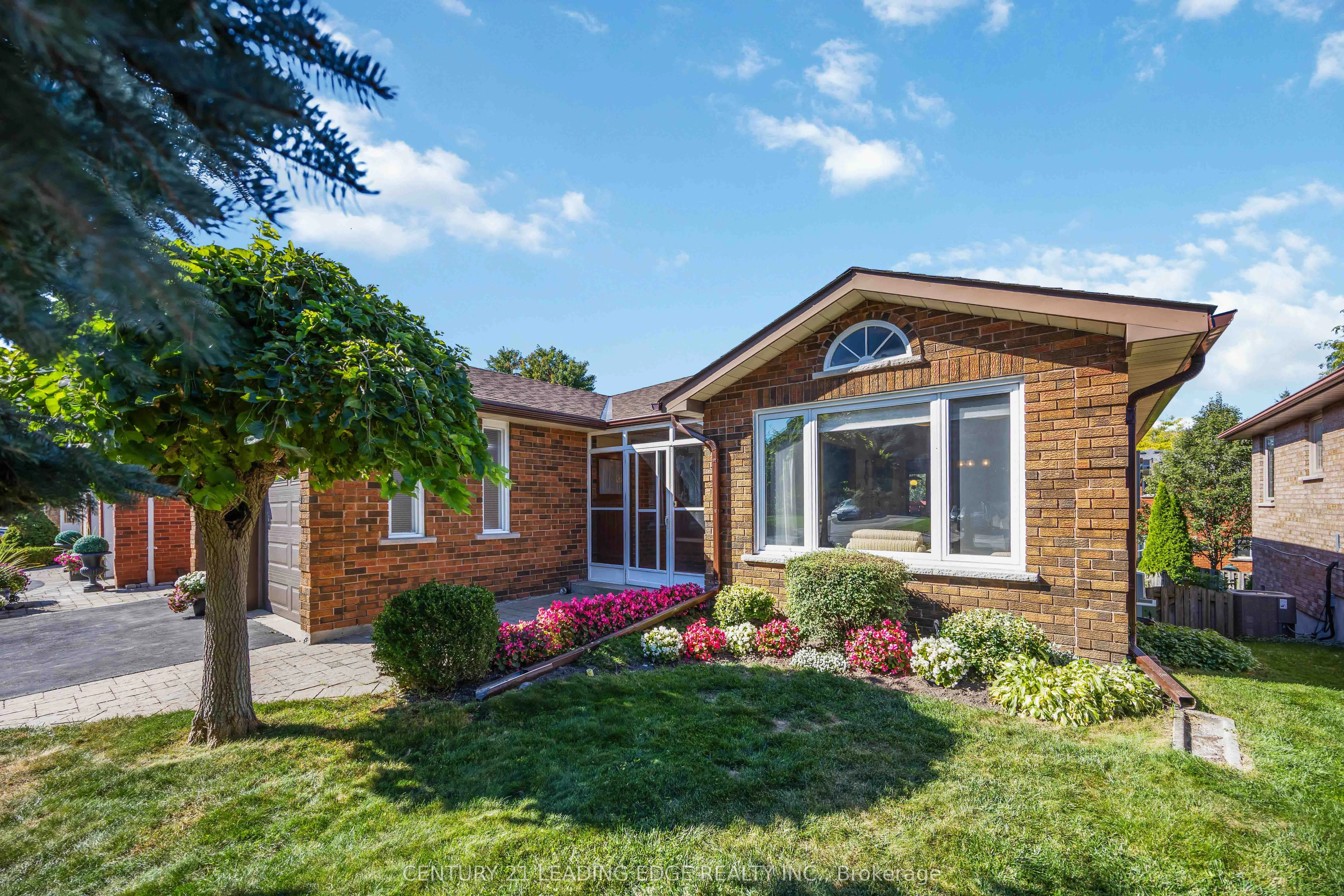 52 ASPEN Crescent