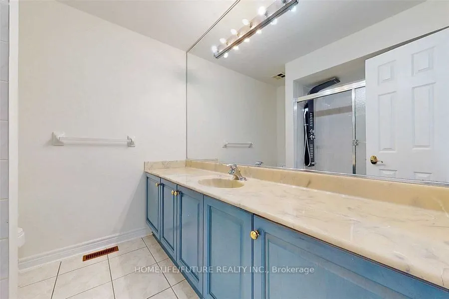 75 Silver Rose Court