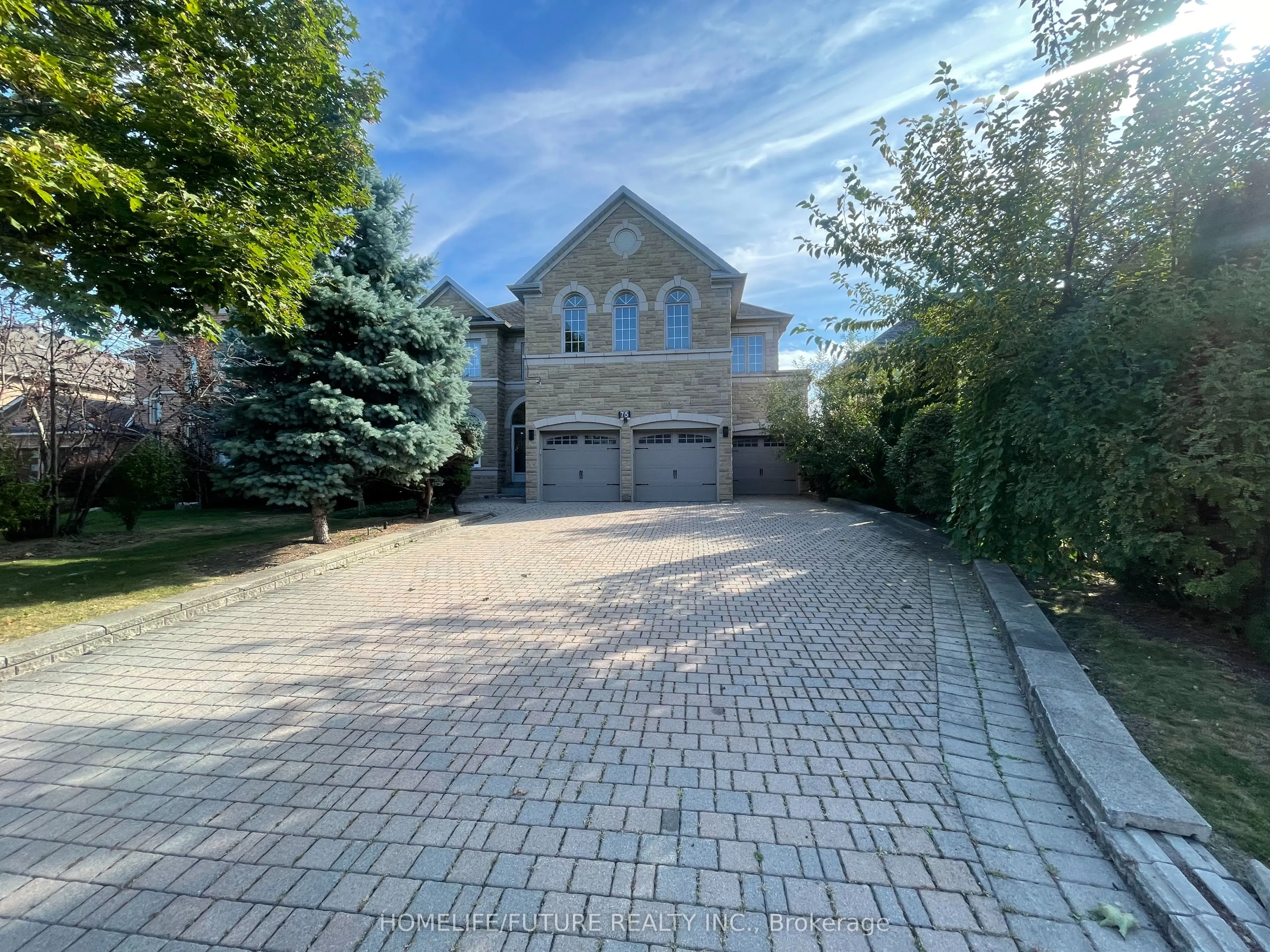 75 Silver Rose Court