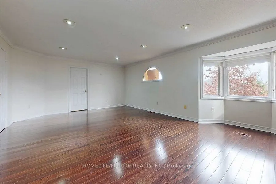 75 Silver Rose Court