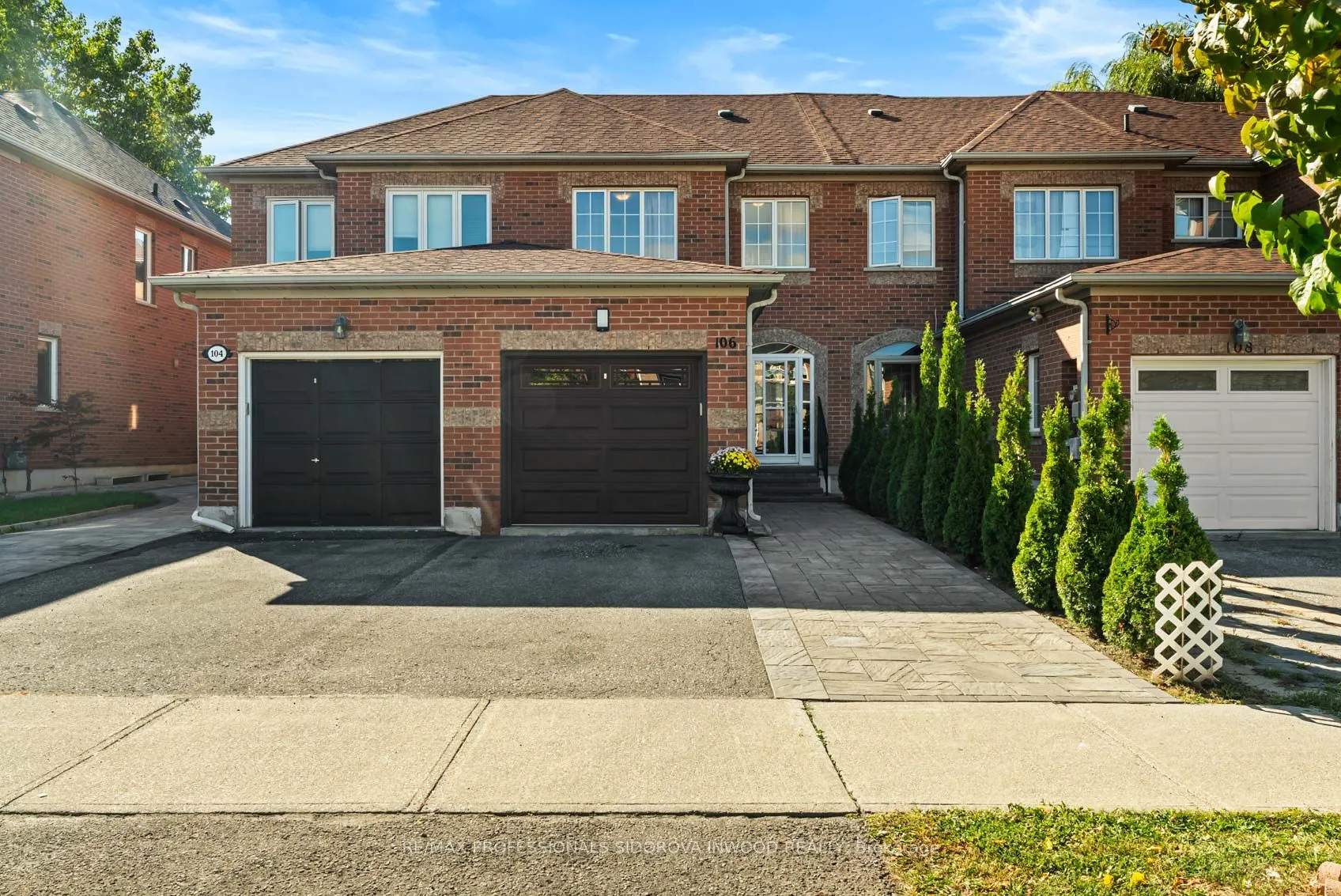 106 Lucena Crescent