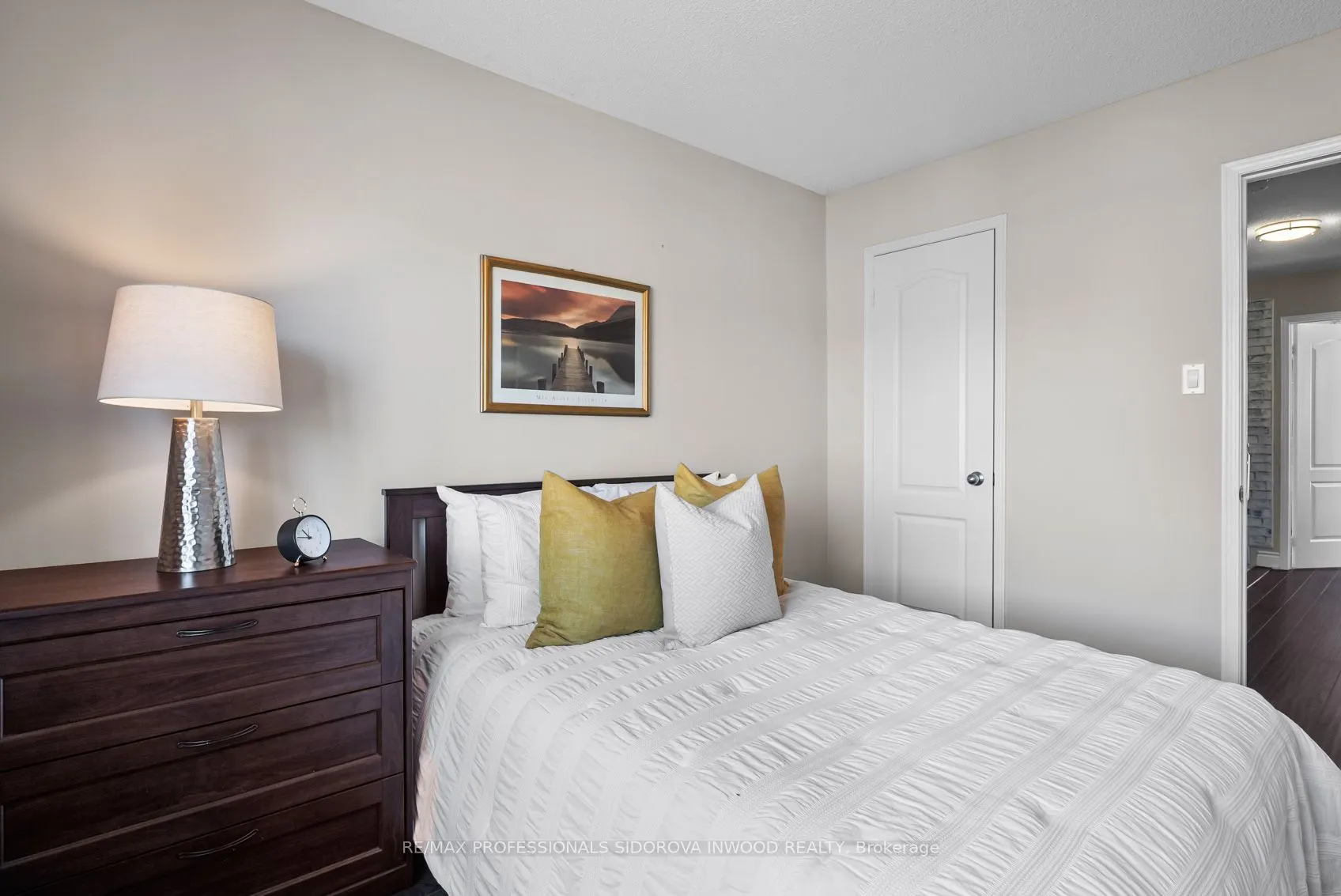 106 Lucena Crescent