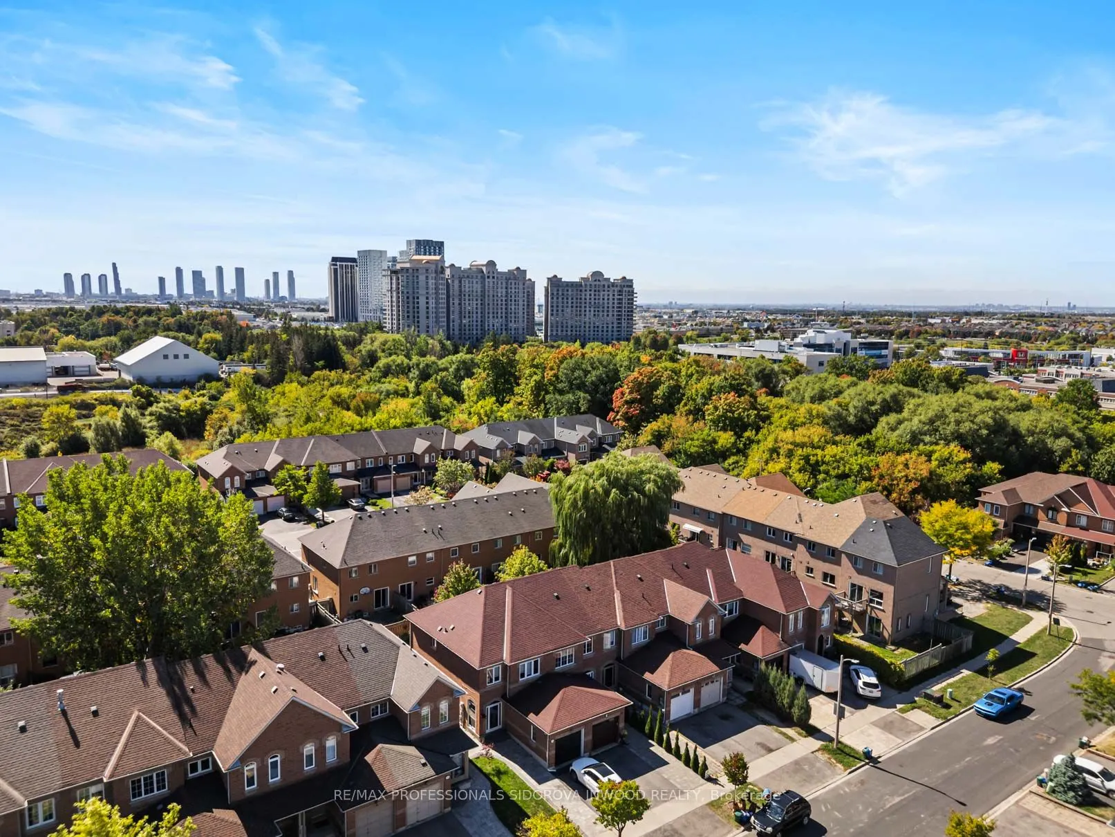 106 Lucena Crescent