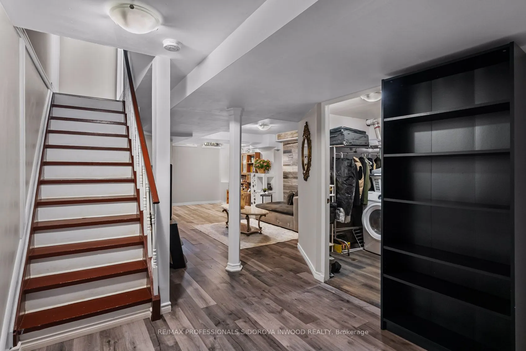 106 Lucena Crescent