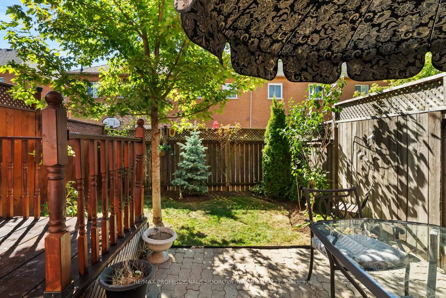 106 Lucena Crescent