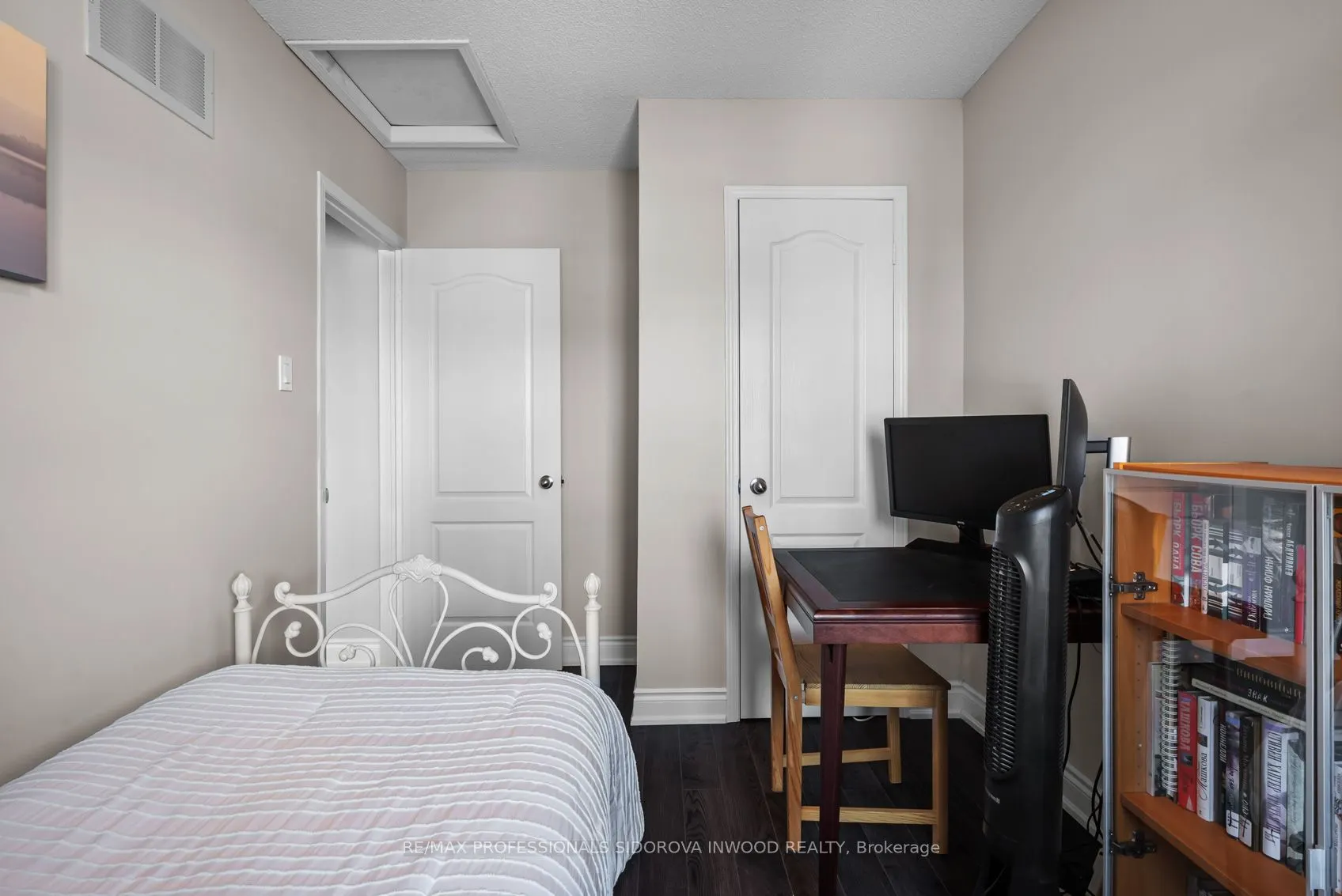 106 Lucena Crescent