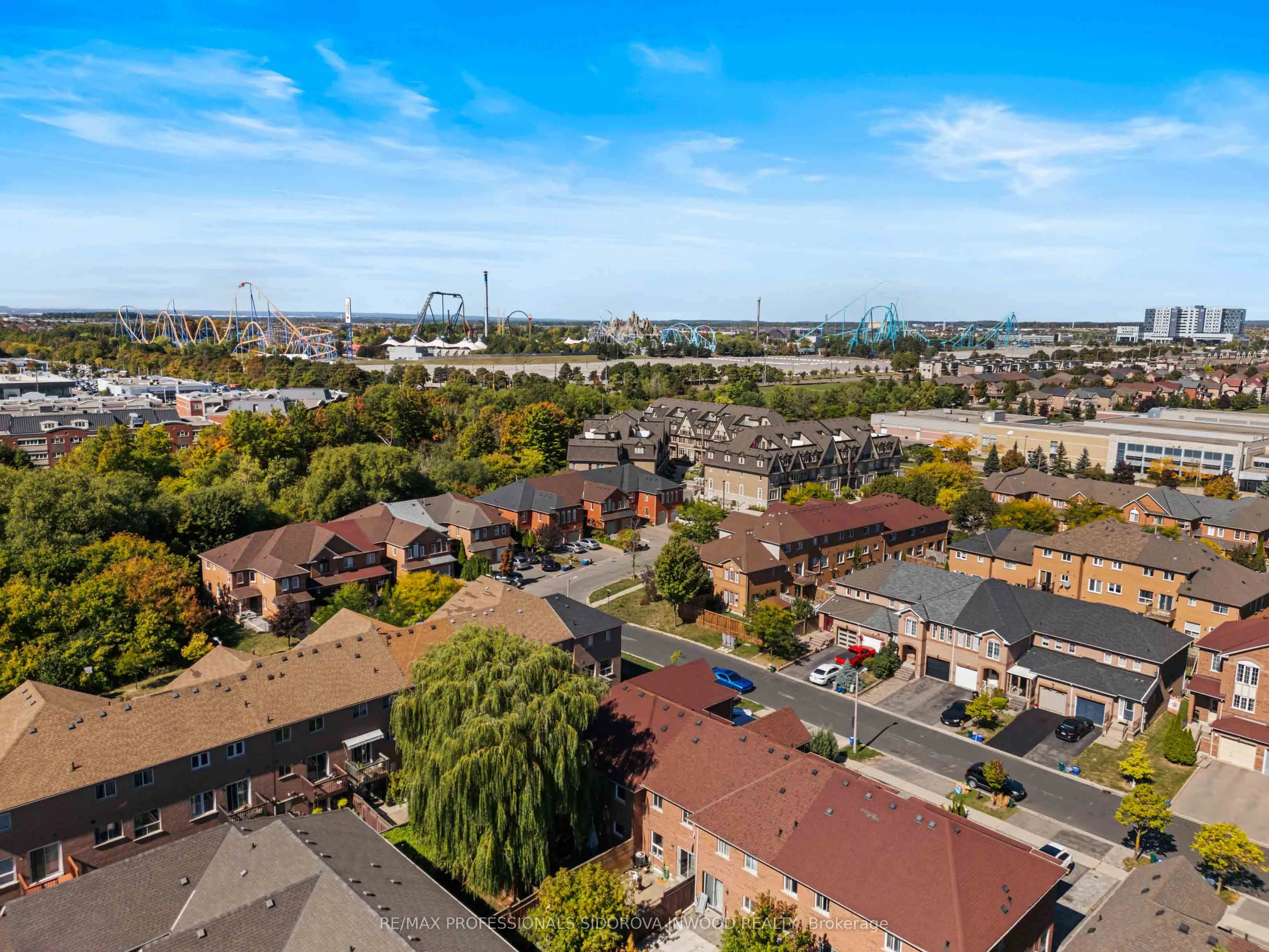 106 Lucena Crescent