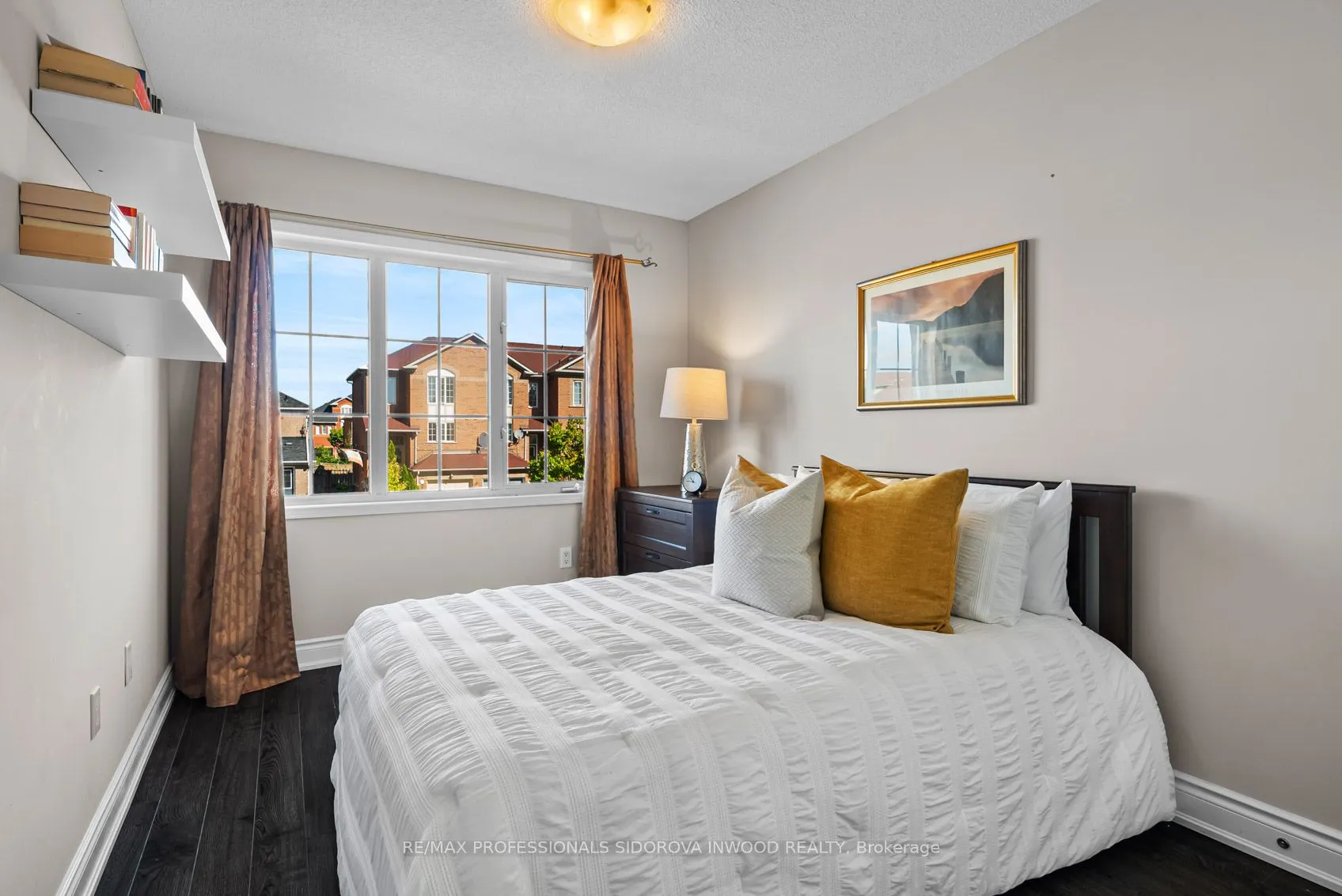 106 Lucena Crescent