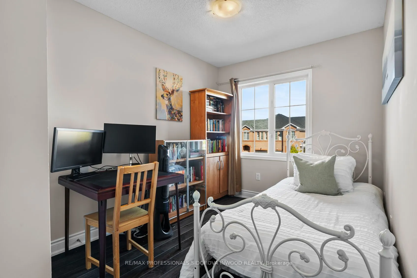 106 Lucena Crescent