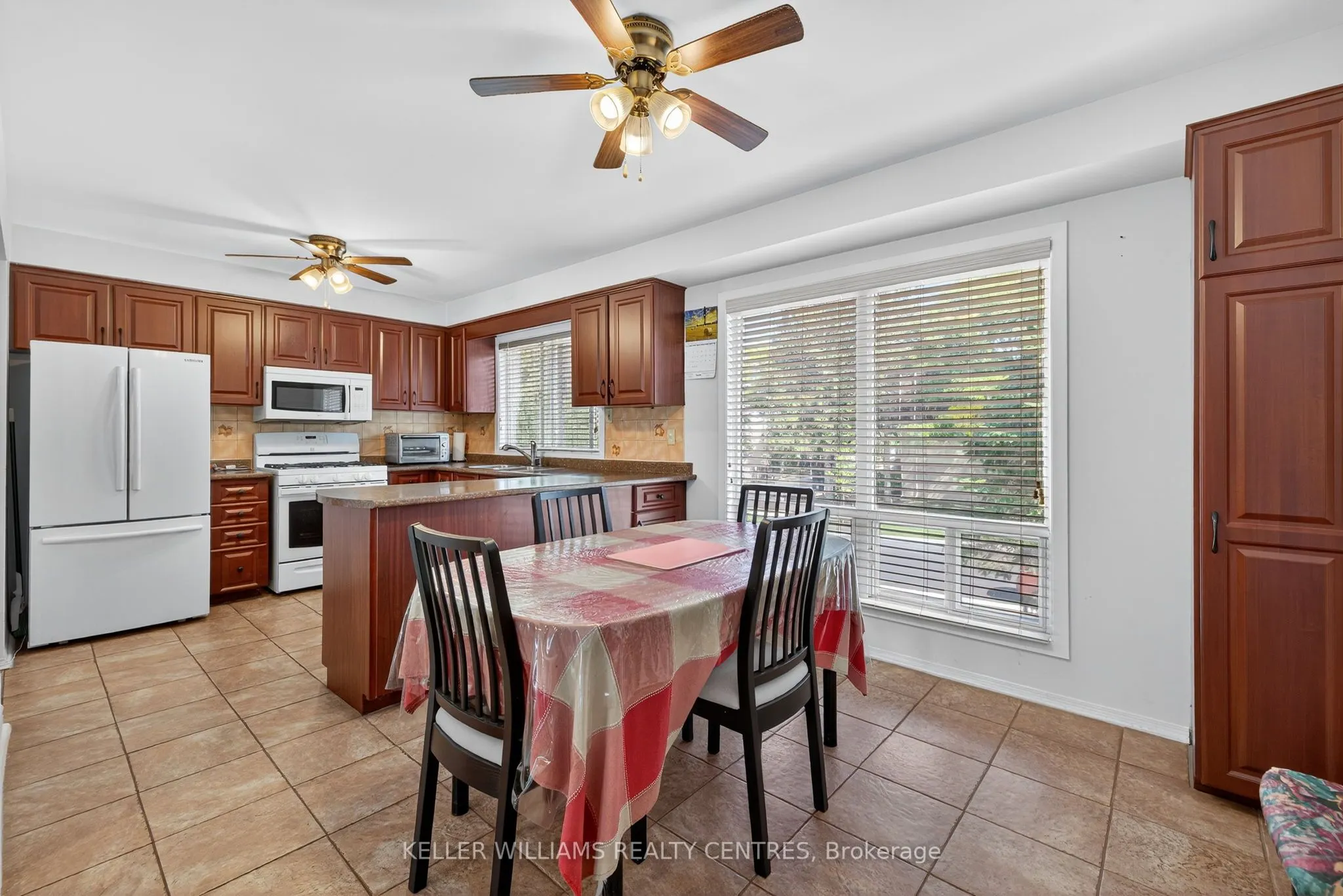 100 Poplar Crescent, #74