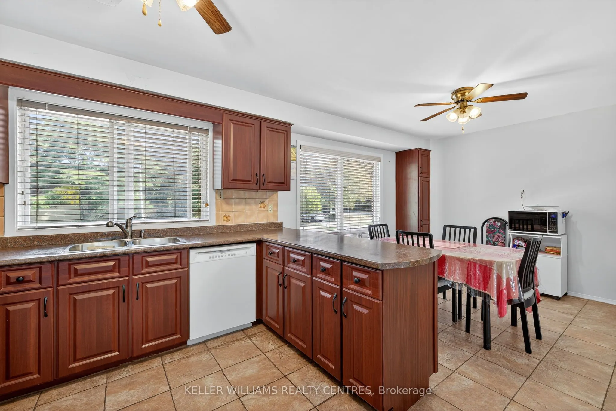 100 Poplar Crescent, #74