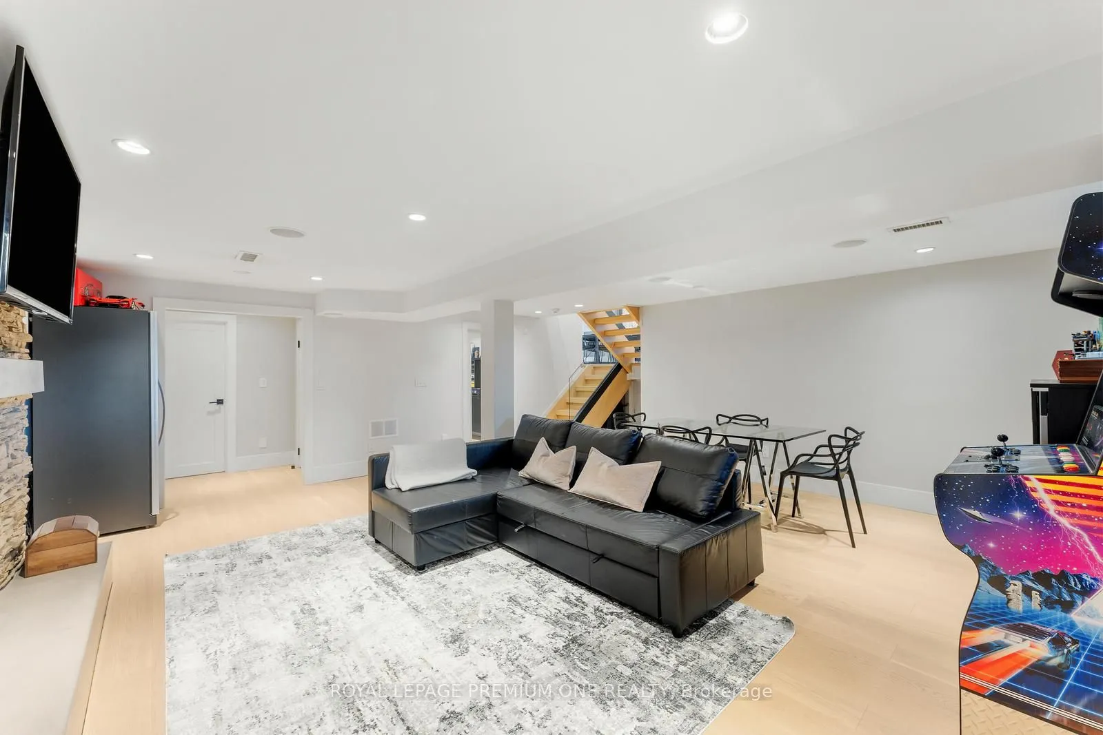 49 Norman Drive