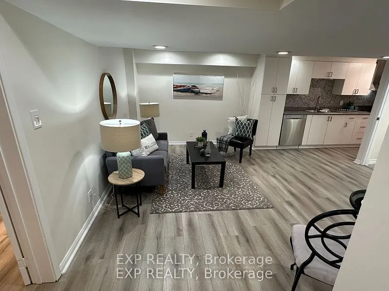 4 Forrestwood Crescent