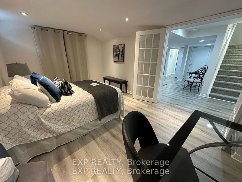 4 Forrestwood Crescent