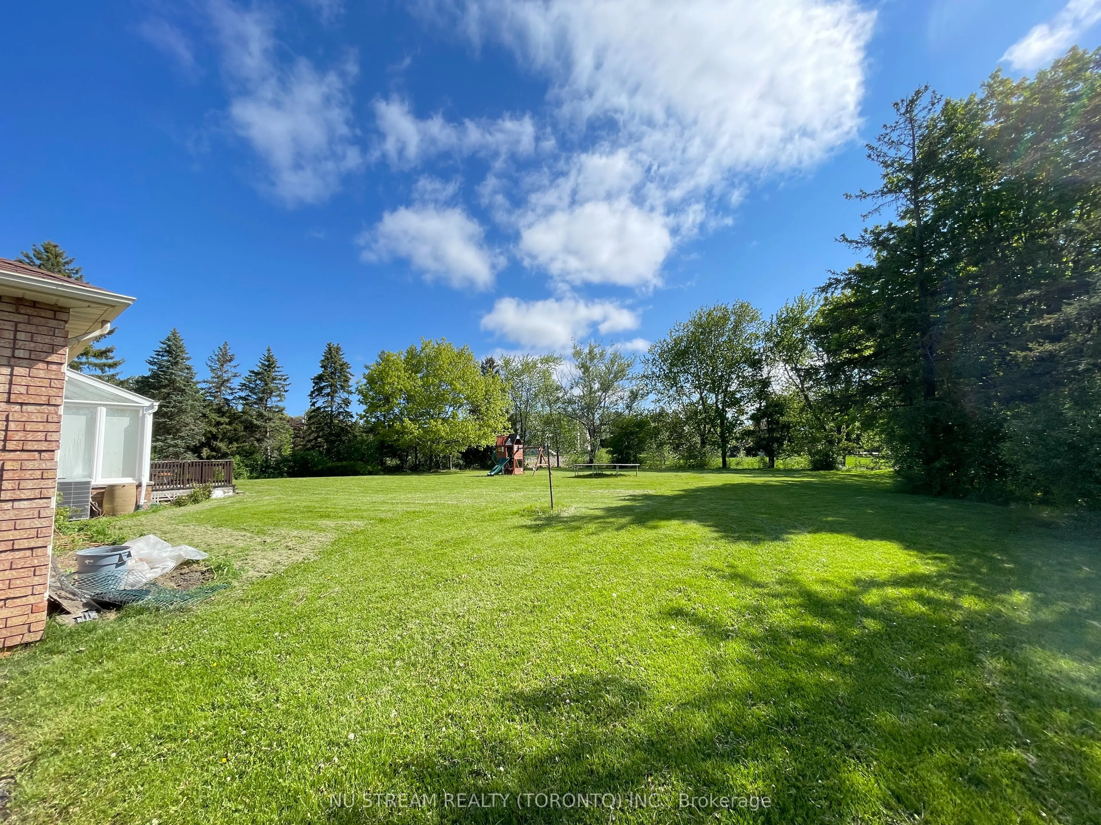 4 Willow Creek Drive