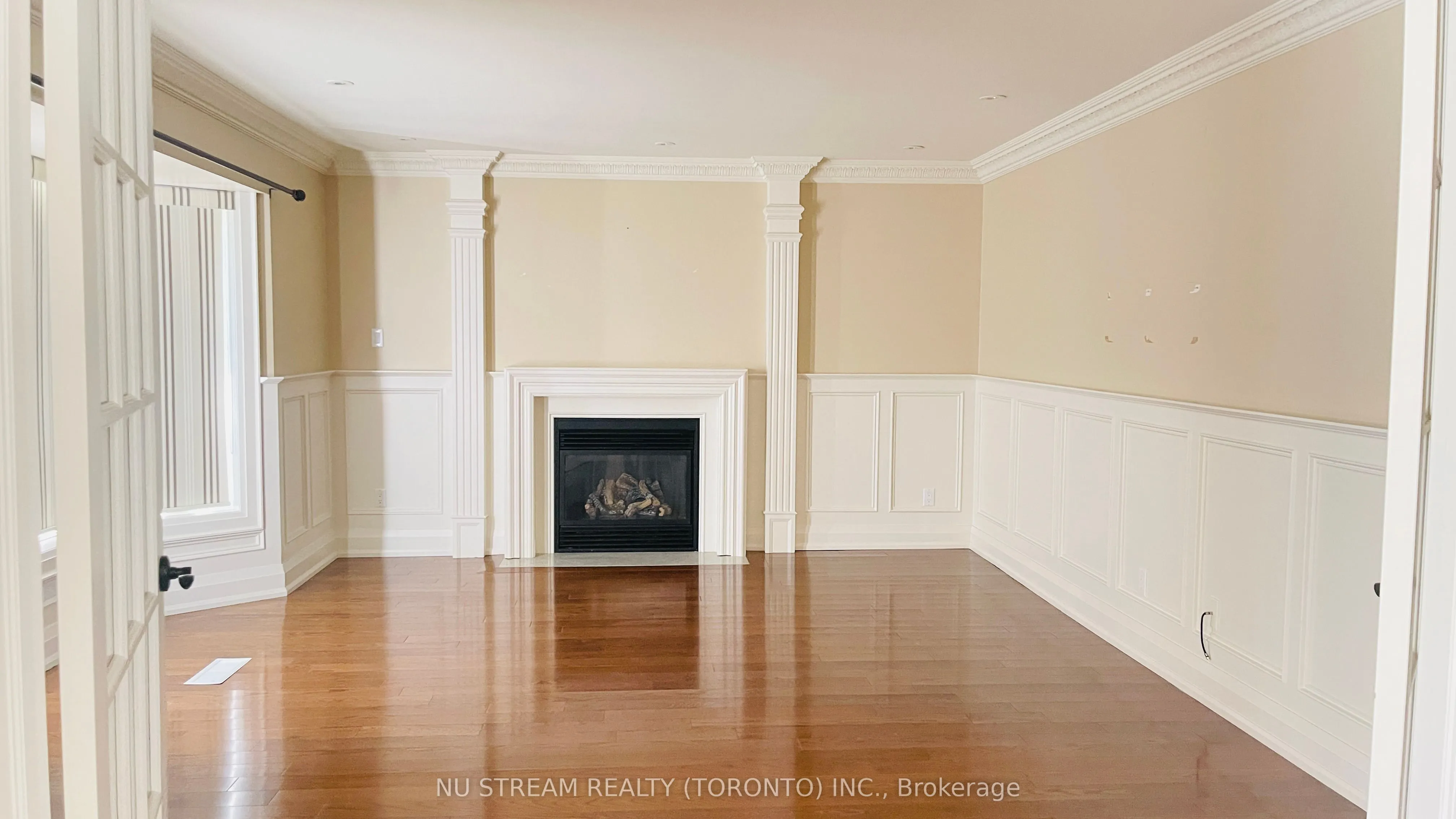 4 Willow Creek Drive