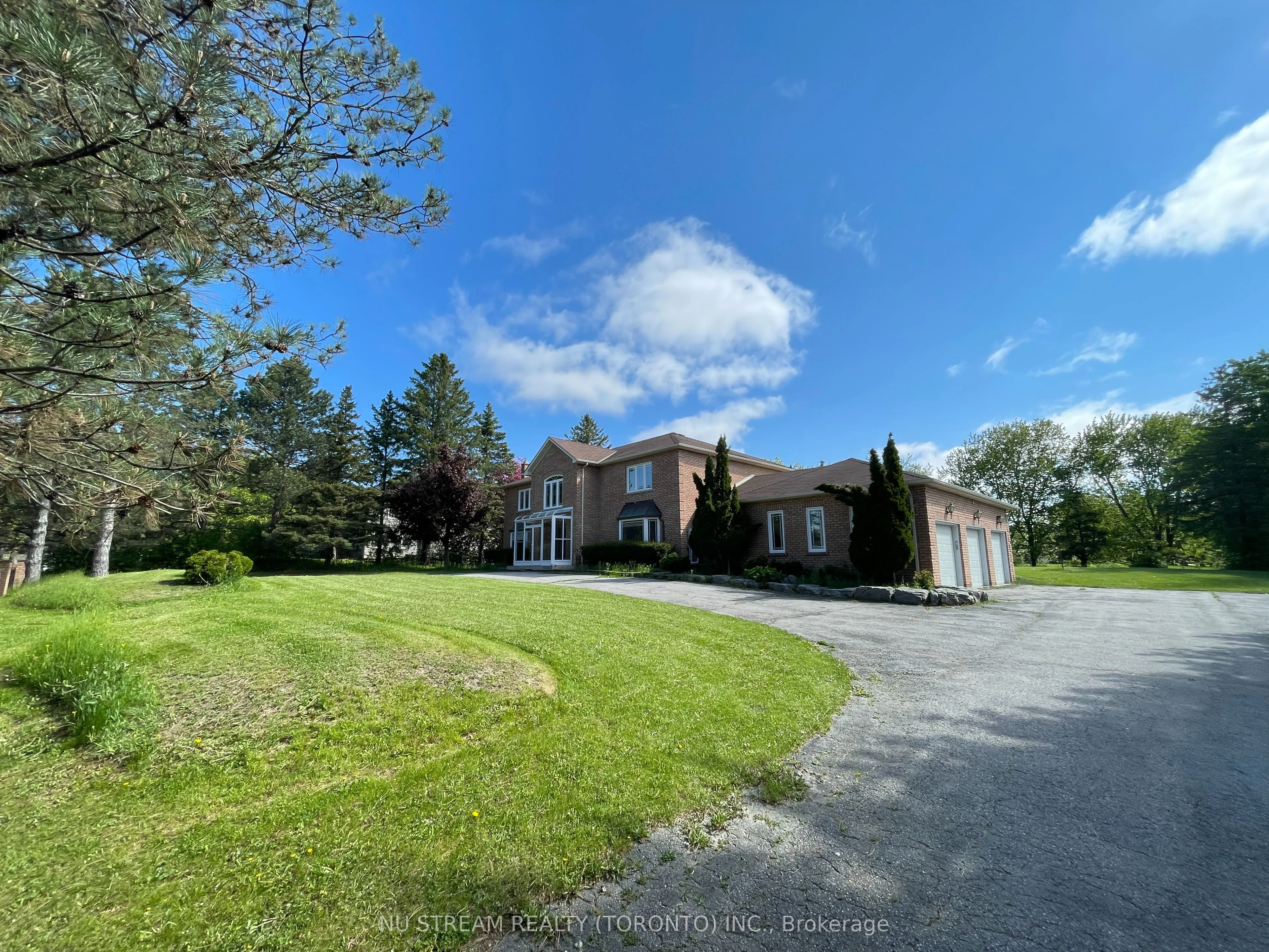 4 Willow Creek Drive