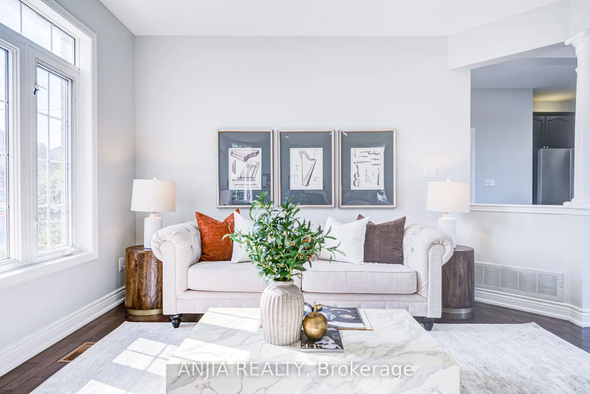 66 Alfred Paterson Drive, #Main & 2nd Floor