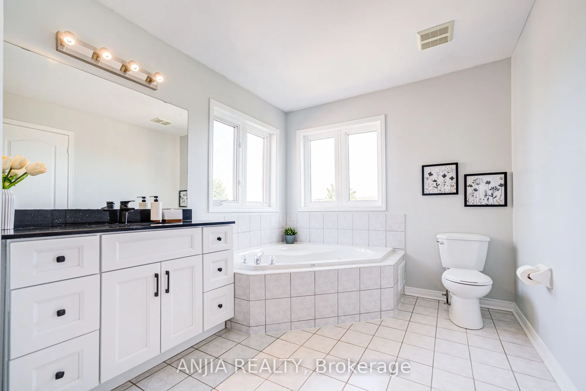 66 Alfred Paterson Drive, #Main & 2nd Floor