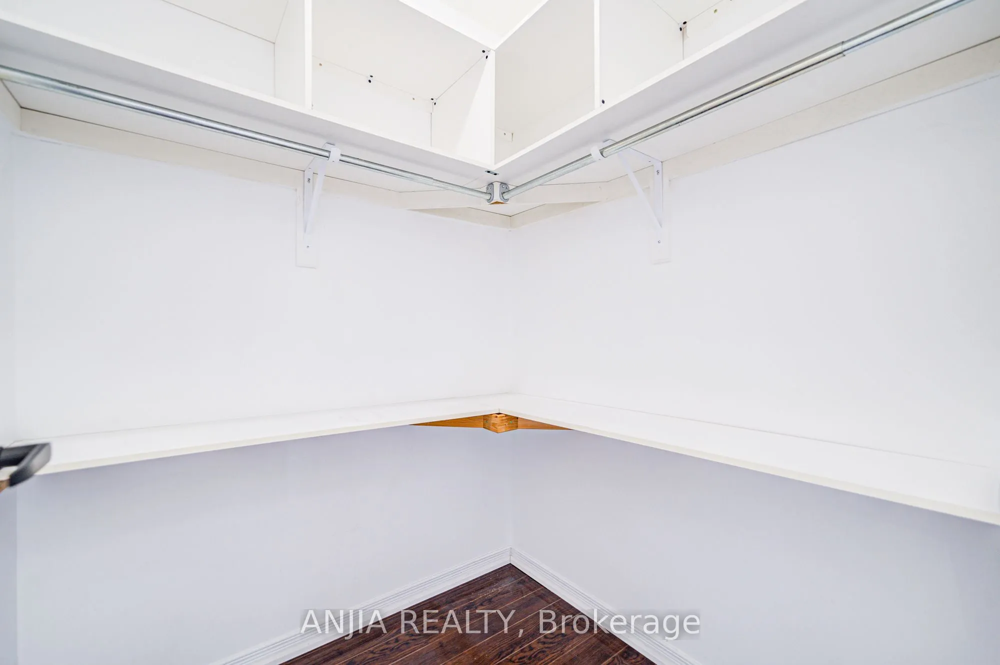 66 Alfred Paterson Drive, #Main & 2nd Floor