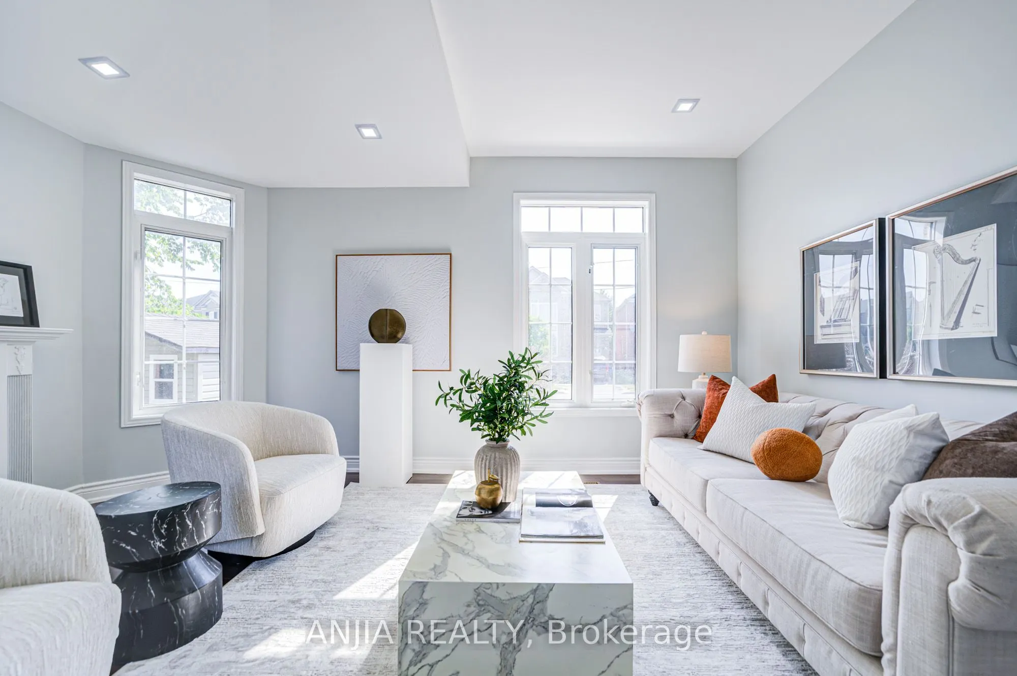 66 Alfred Paterson Drive, #Main & 2nd Floor