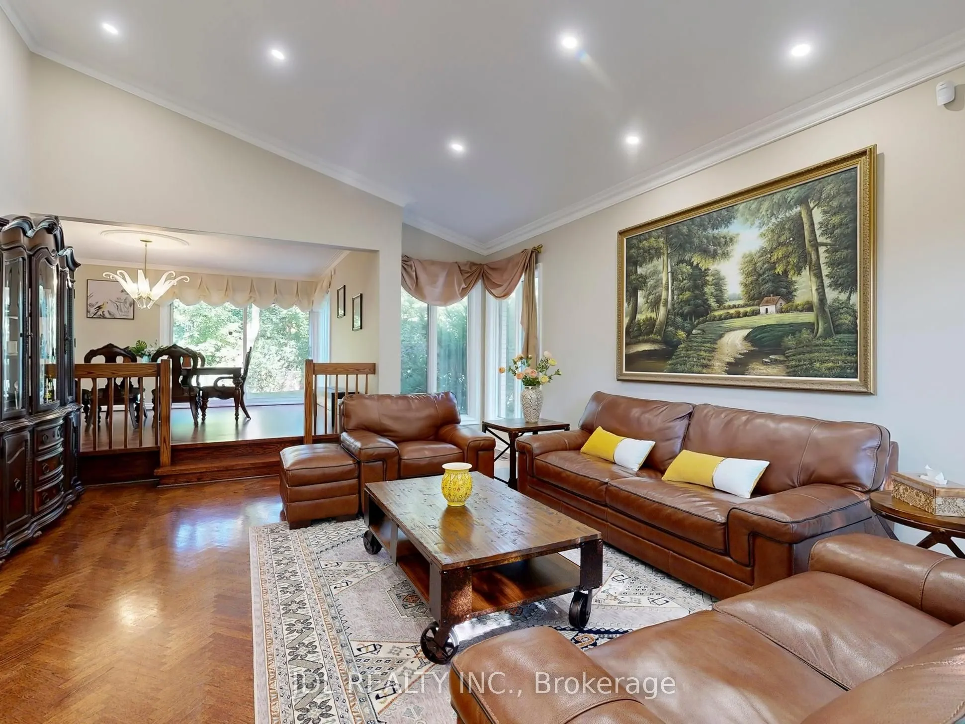 11 Moodie Drive