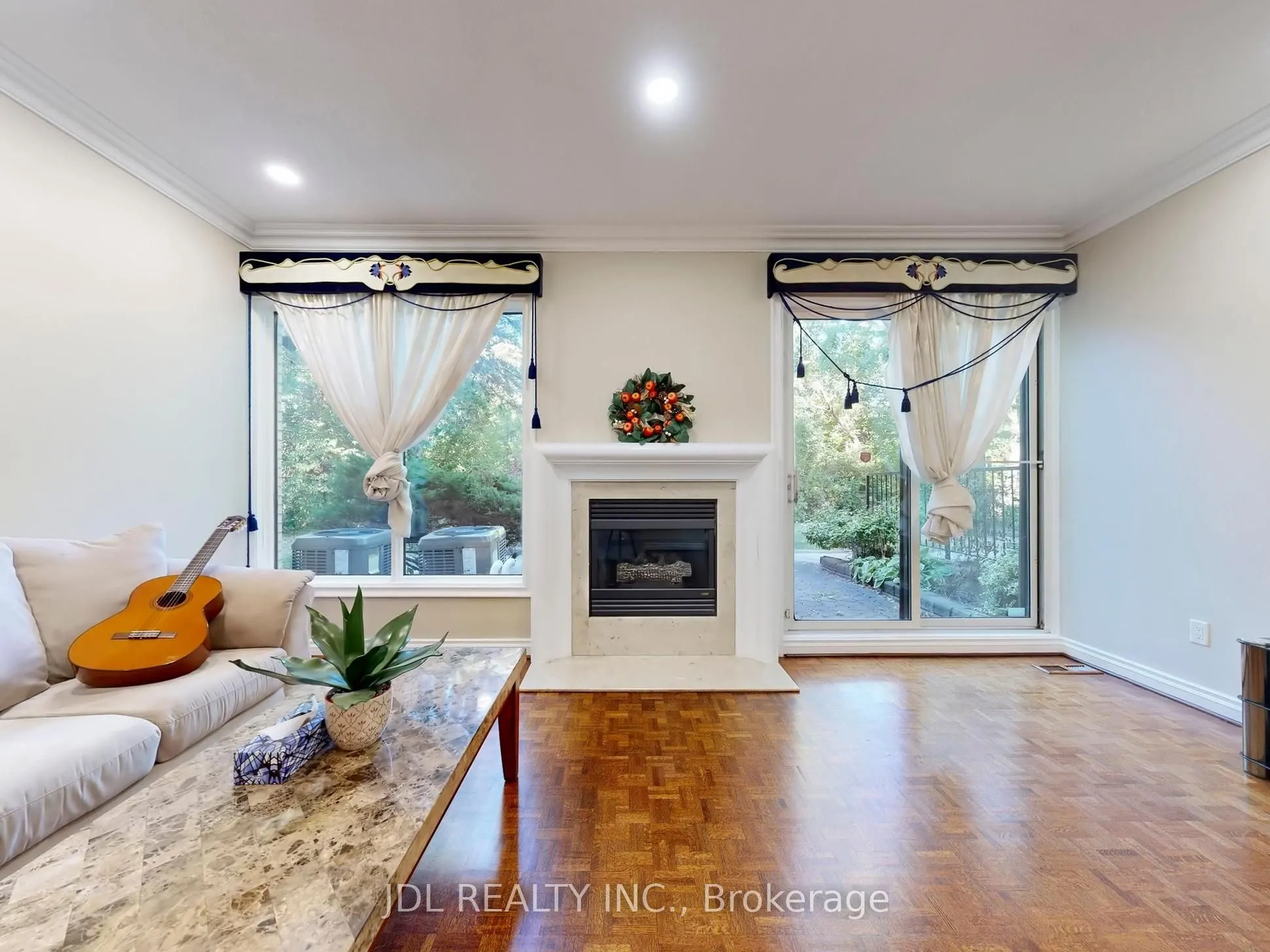 11 Moodie Drive