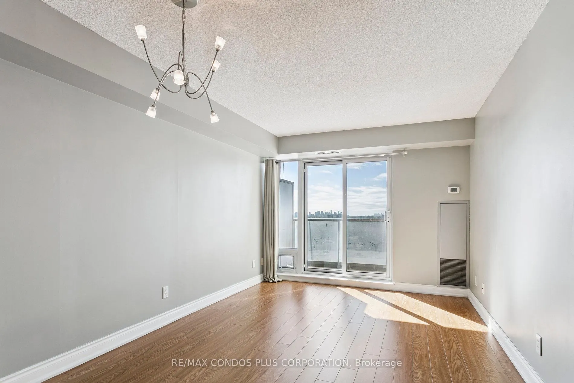 7 North Park Road, #1202