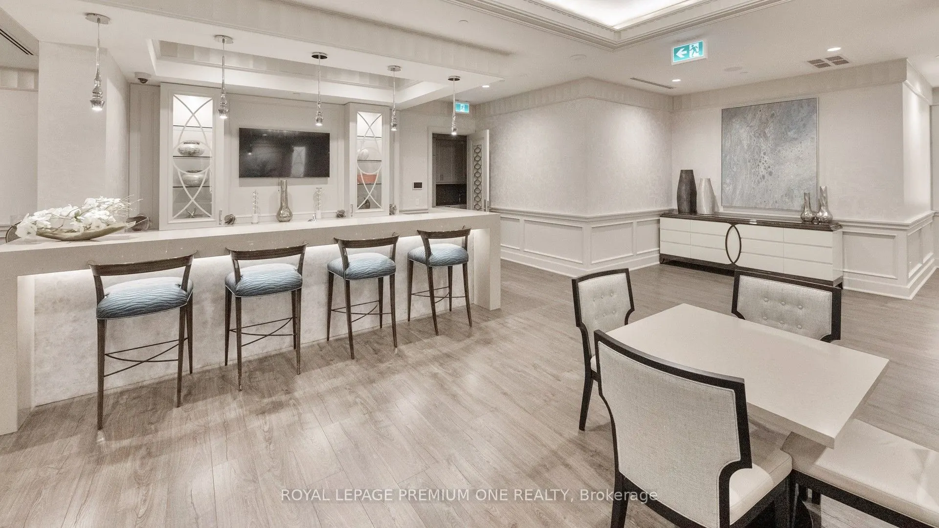 9085 Jane Street, #1012