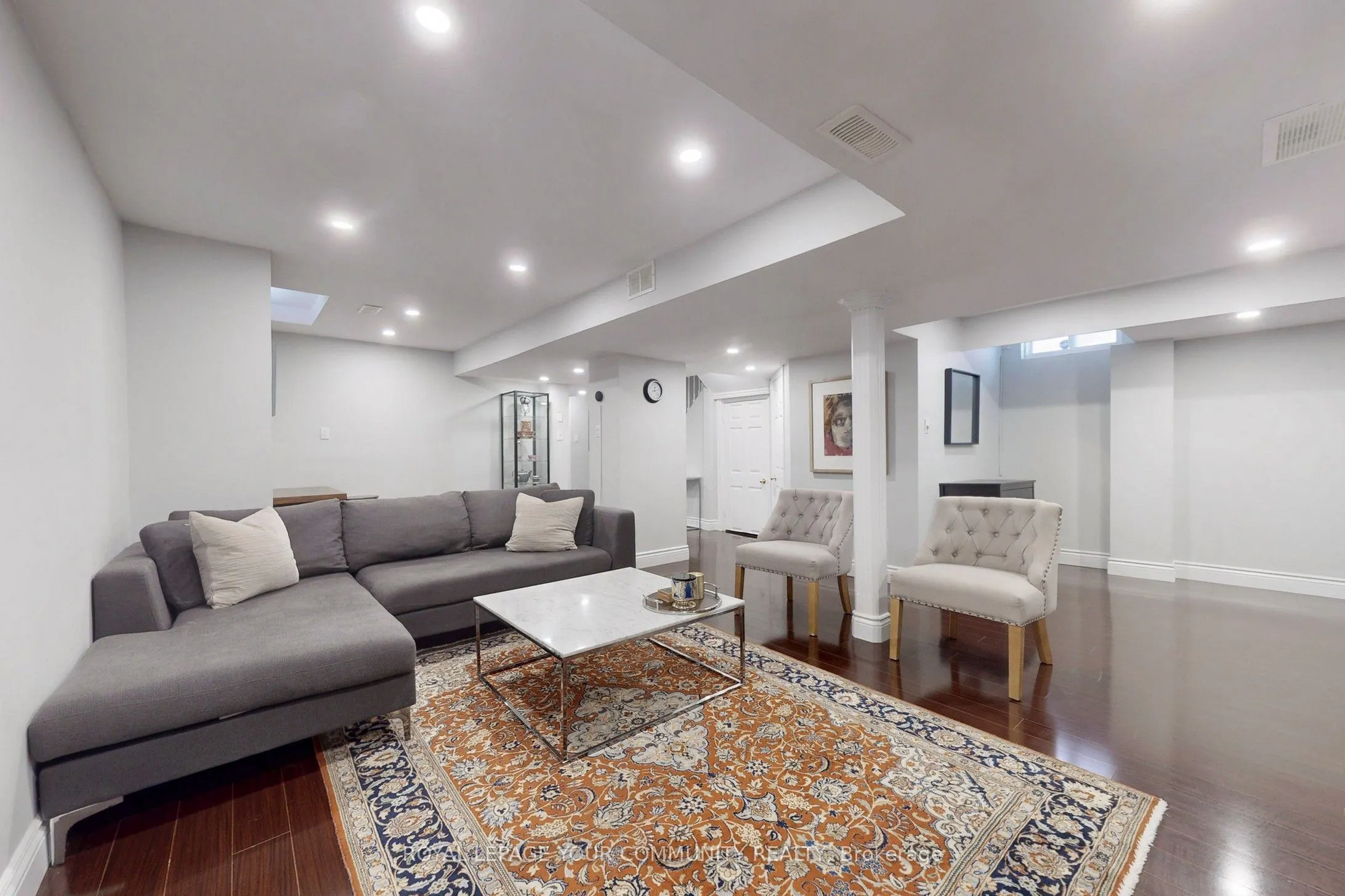 54 English Oak Drive