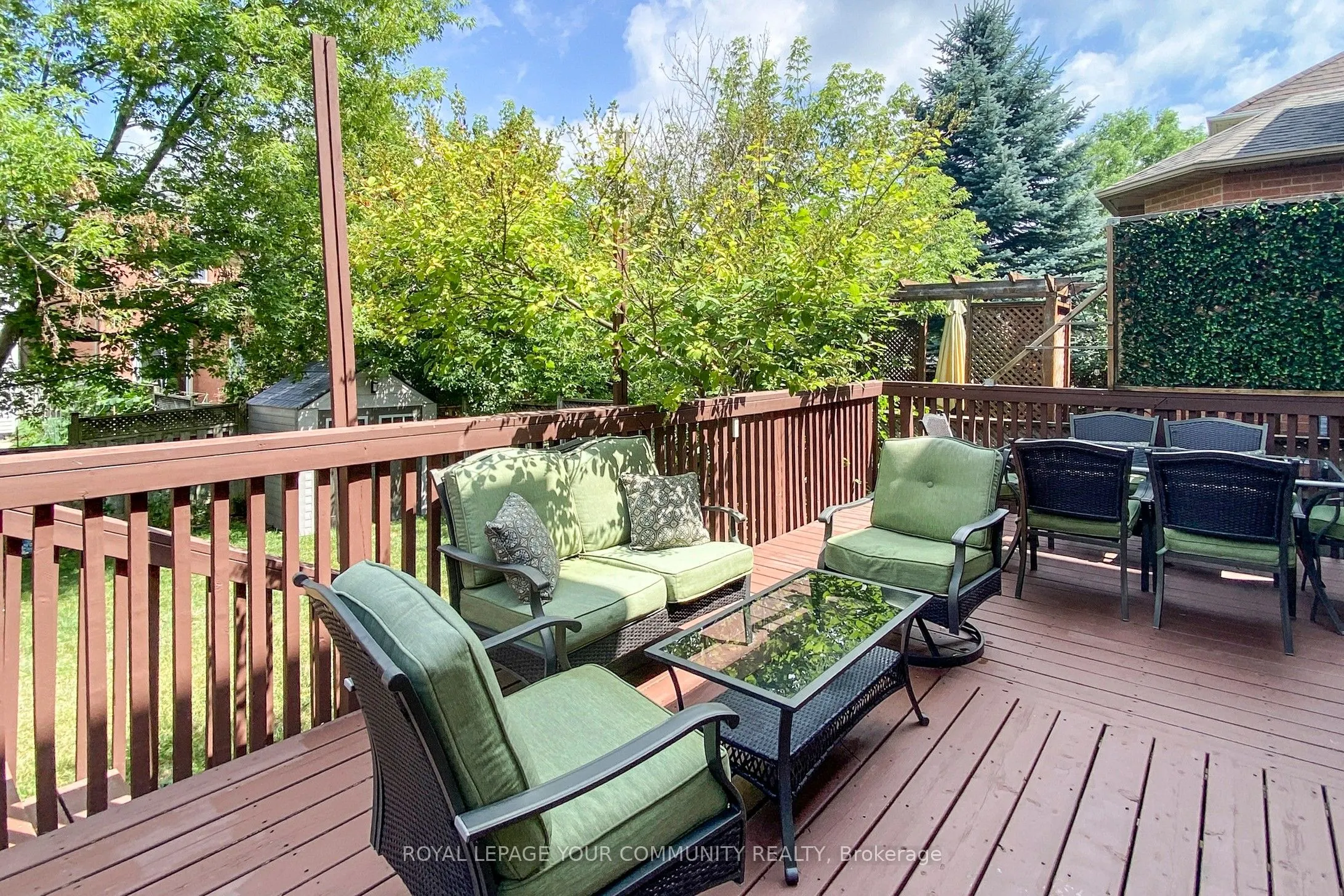 54 English Oak Drive
