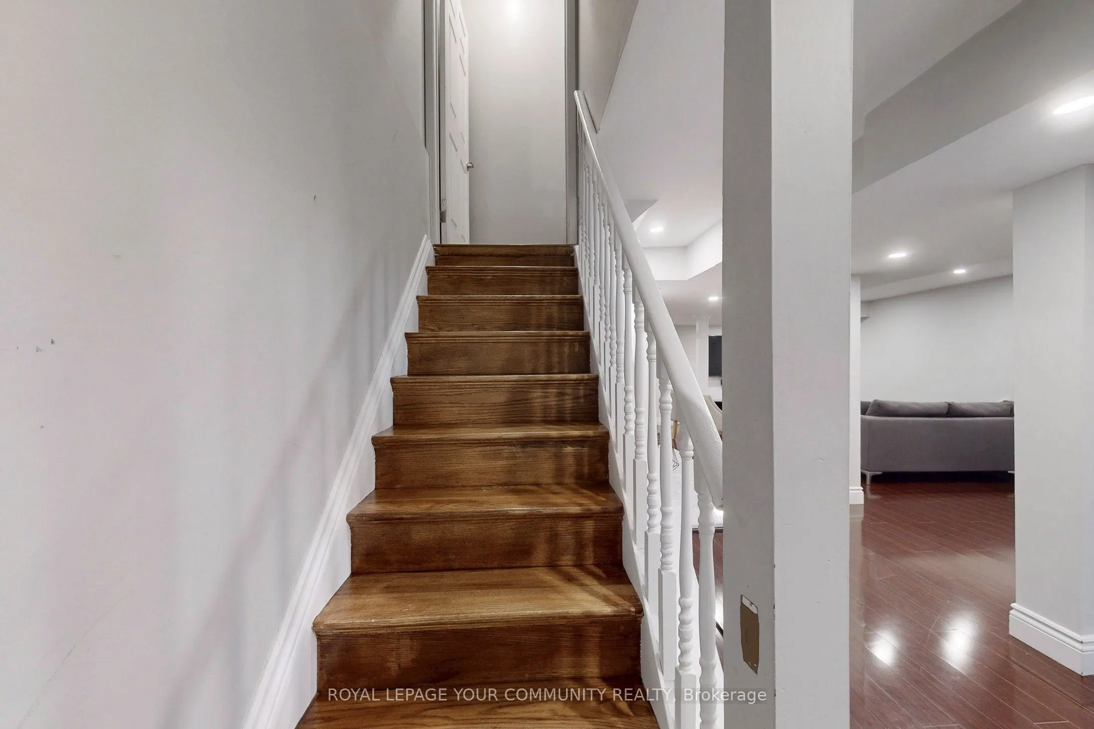 54 English Oak Drive