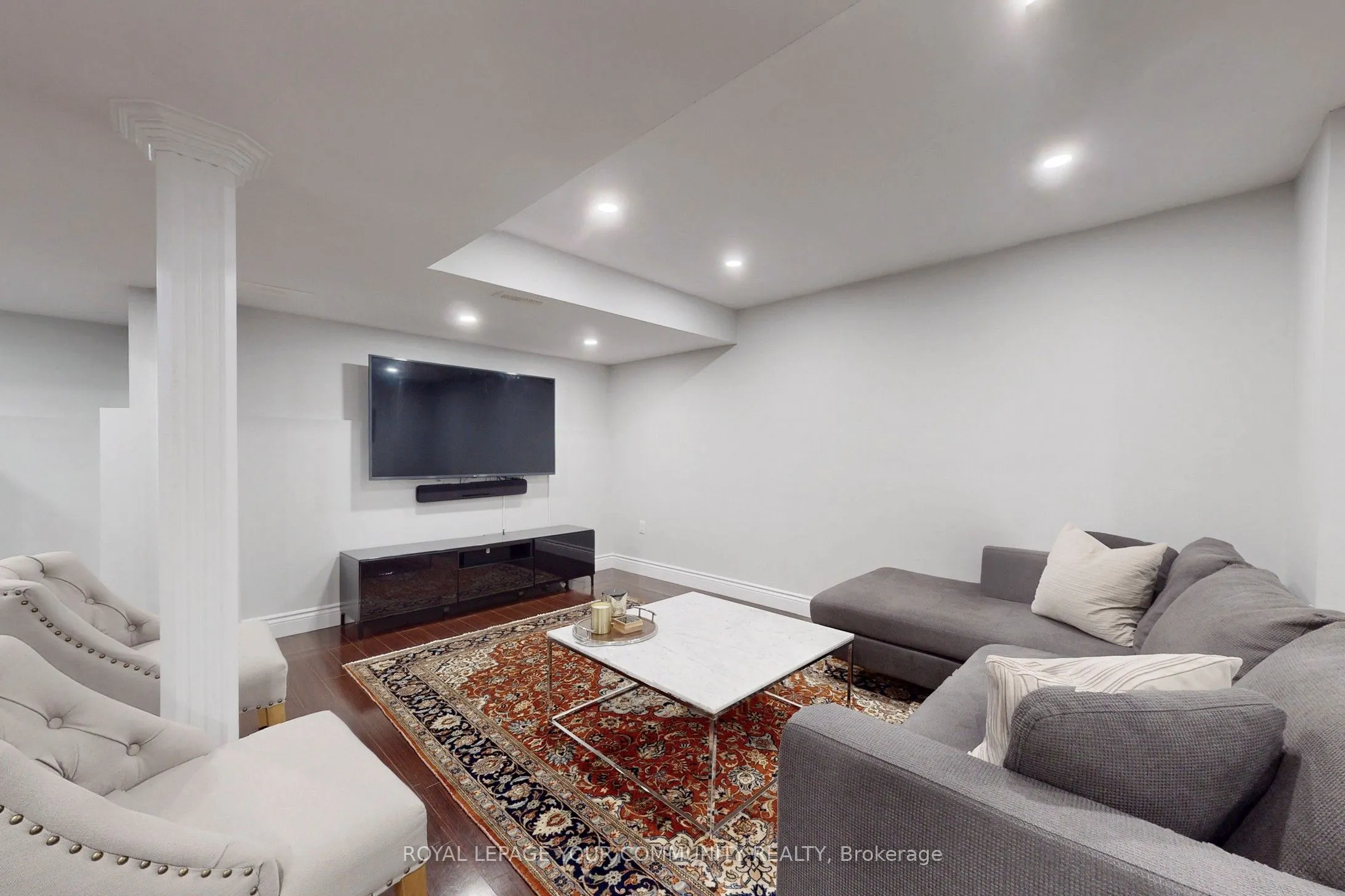 54 English Oak Drive