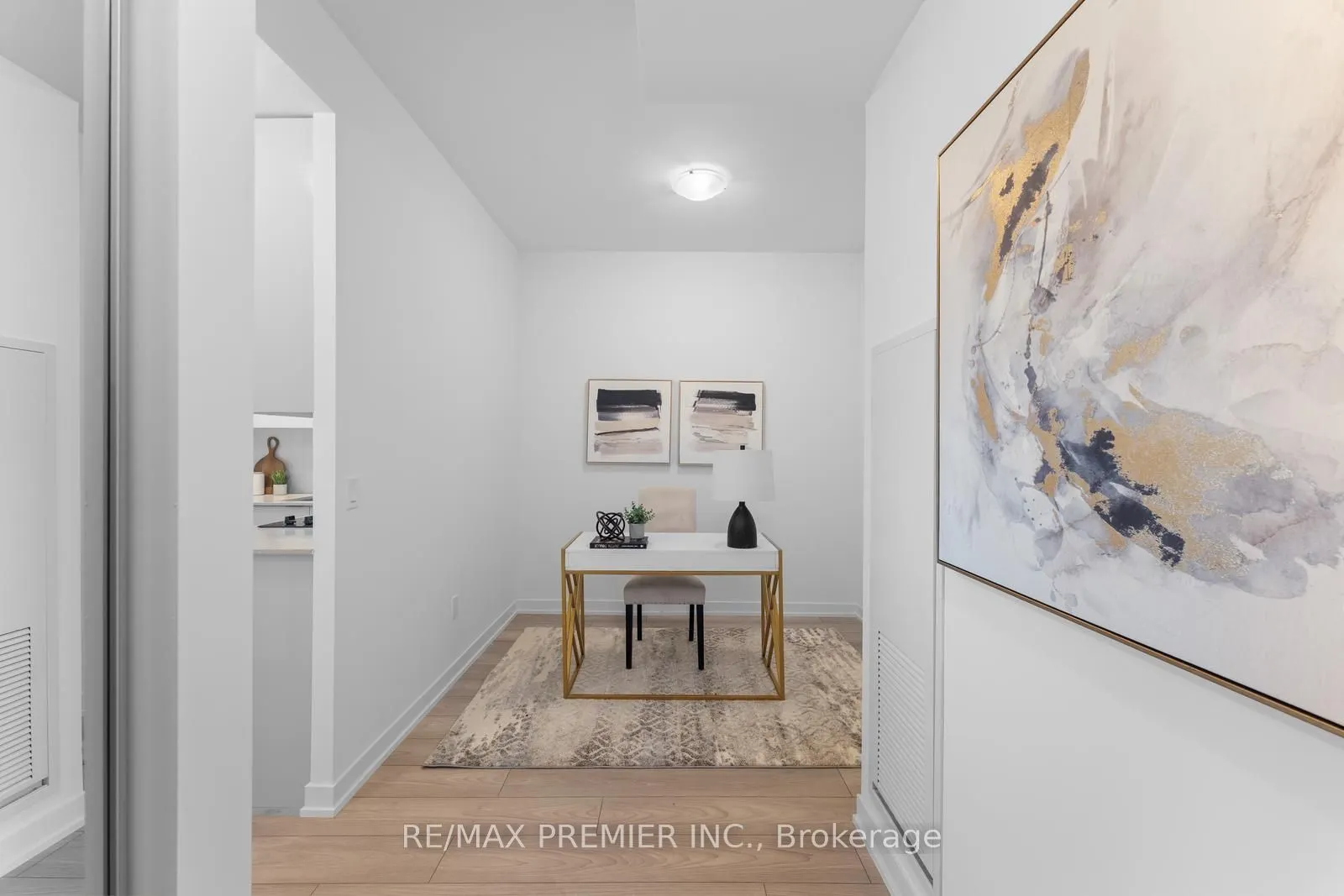 10 Abeja Street, #2617