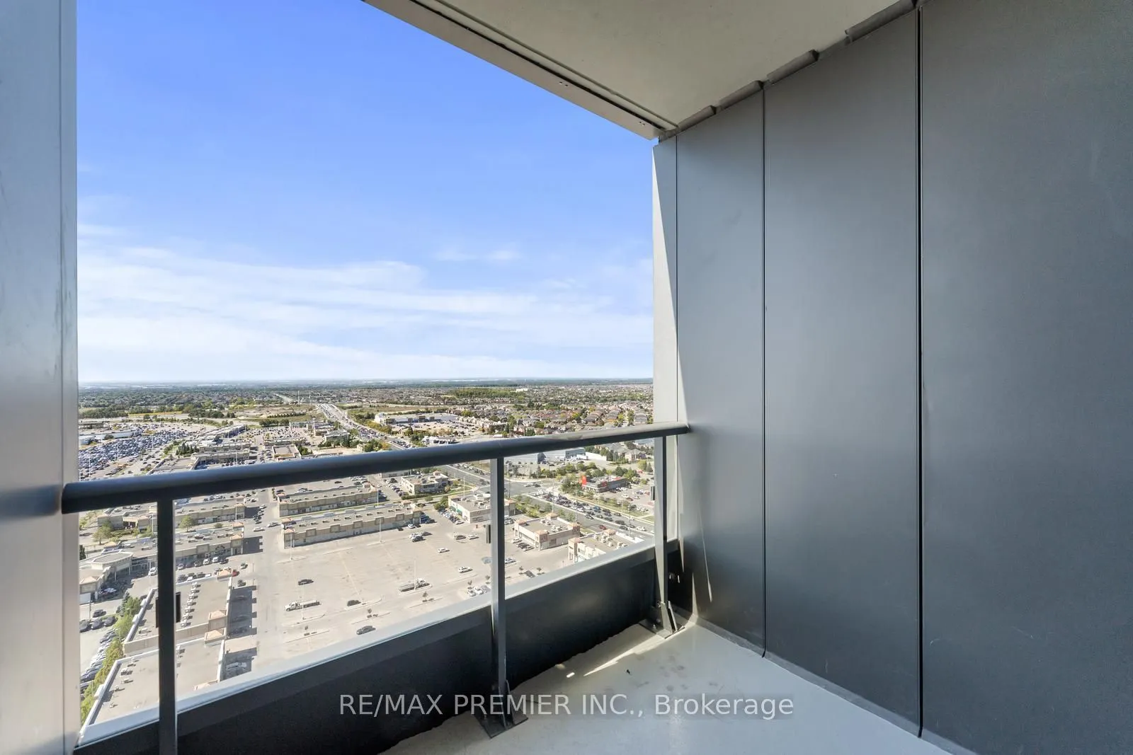 10 Abeja Street, #2617