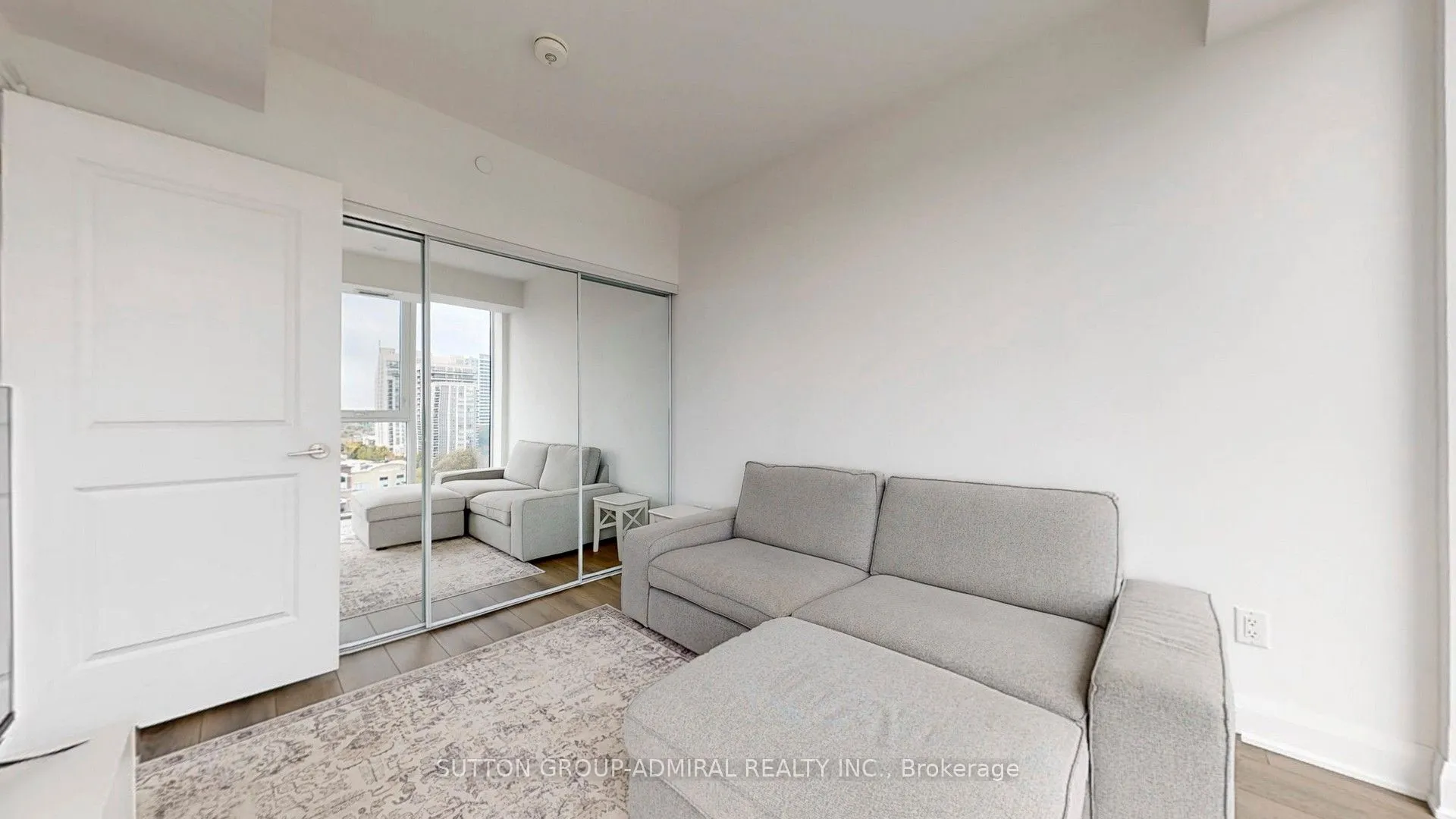 20 Gatineau Drive, #1103