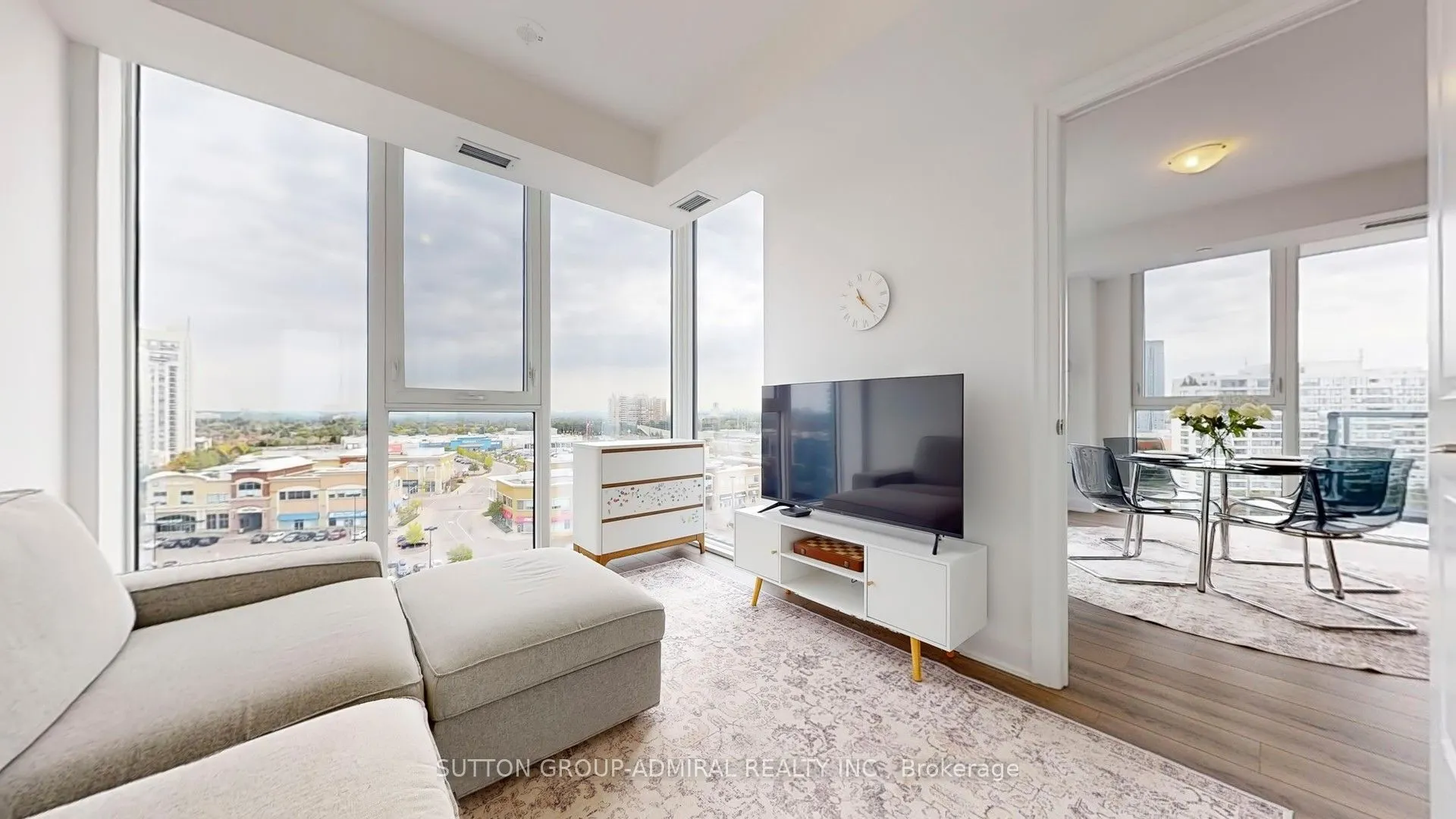 20 Gatineau Drive, #1103