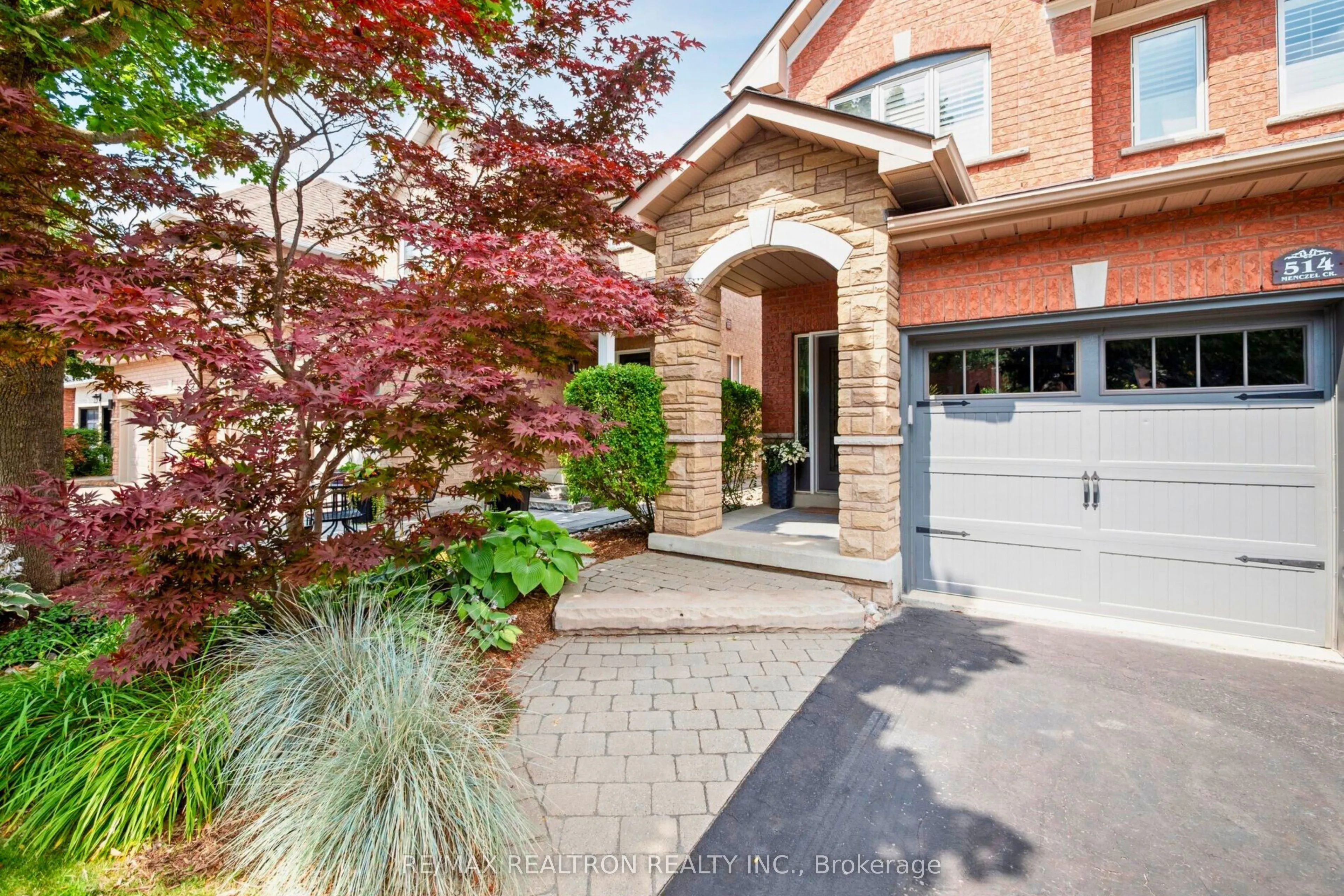 514 Menczel Crescent