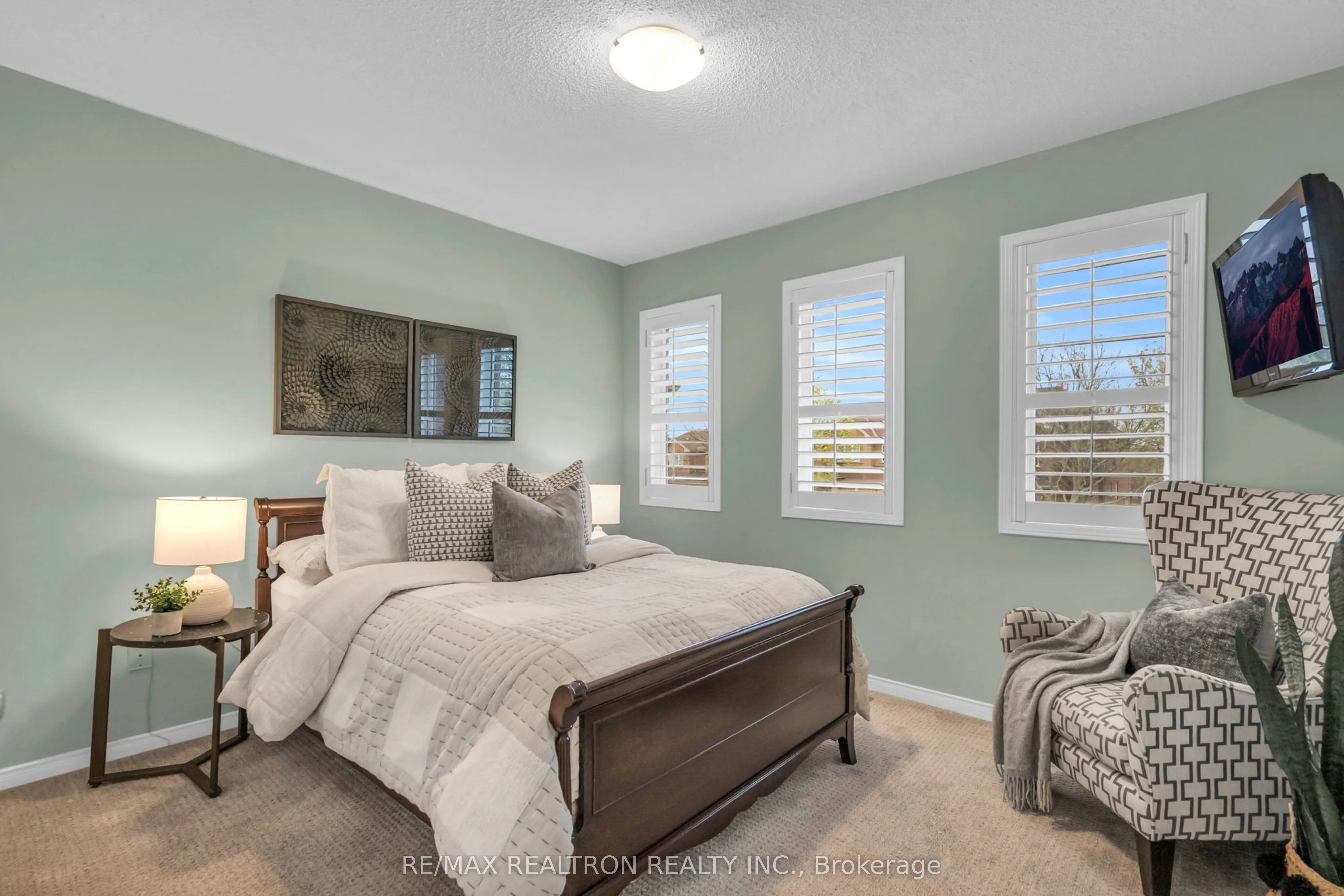 514 Menczel Crescent