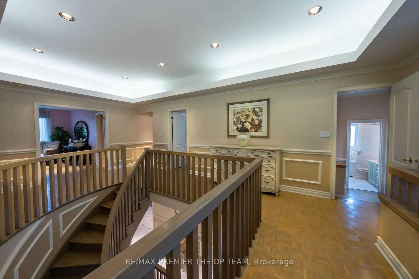 182 Clover Leaf Street