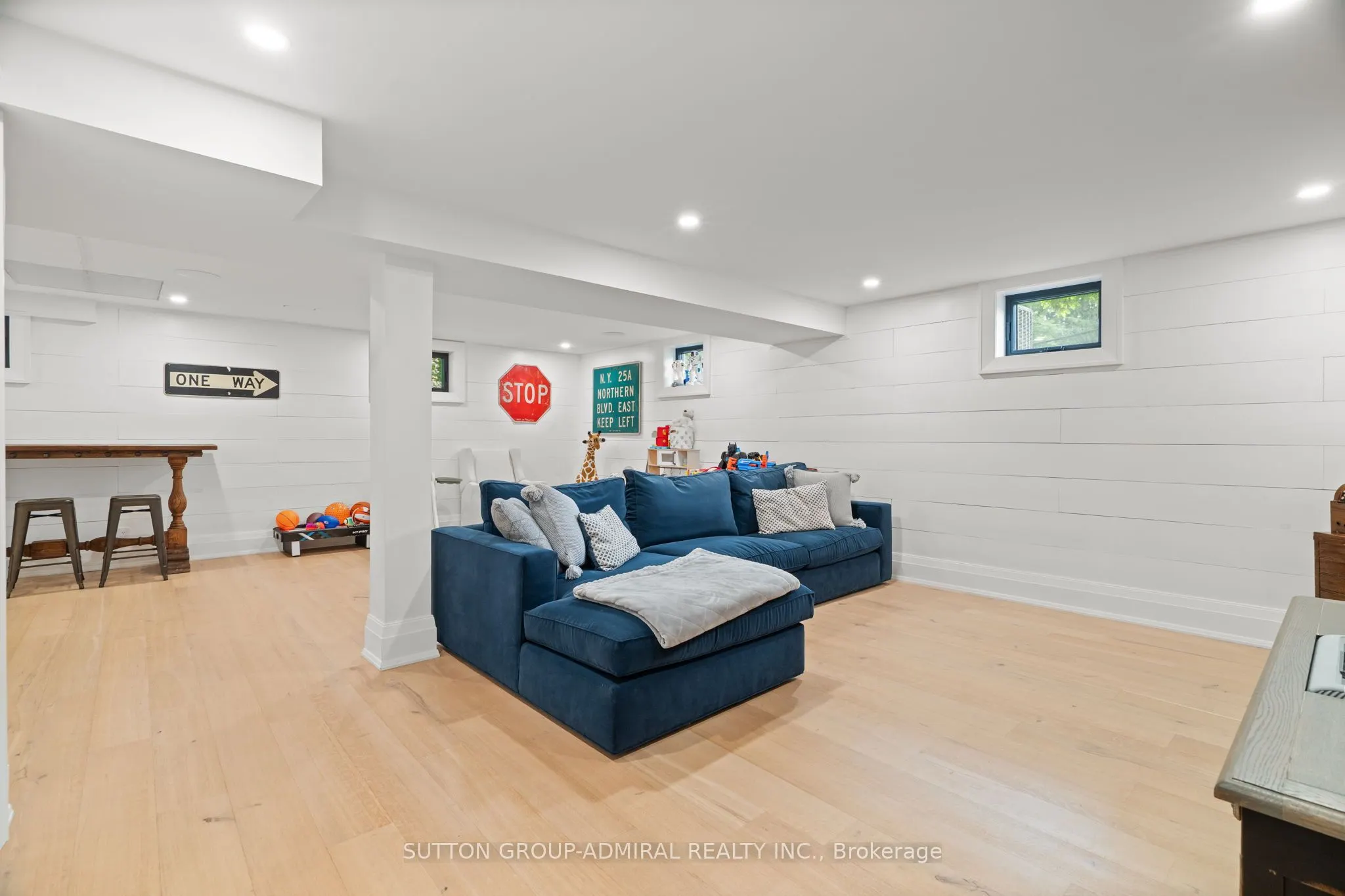 46 Munshaw Court