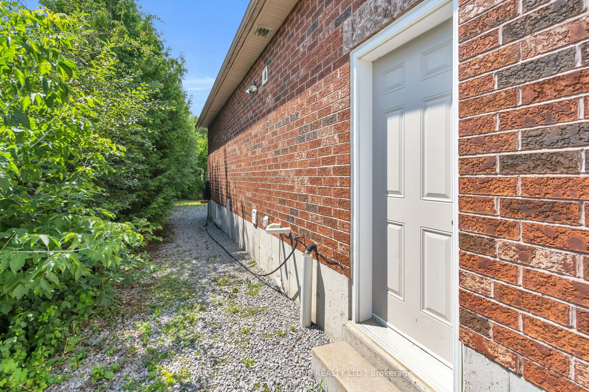 39 Farley Circle