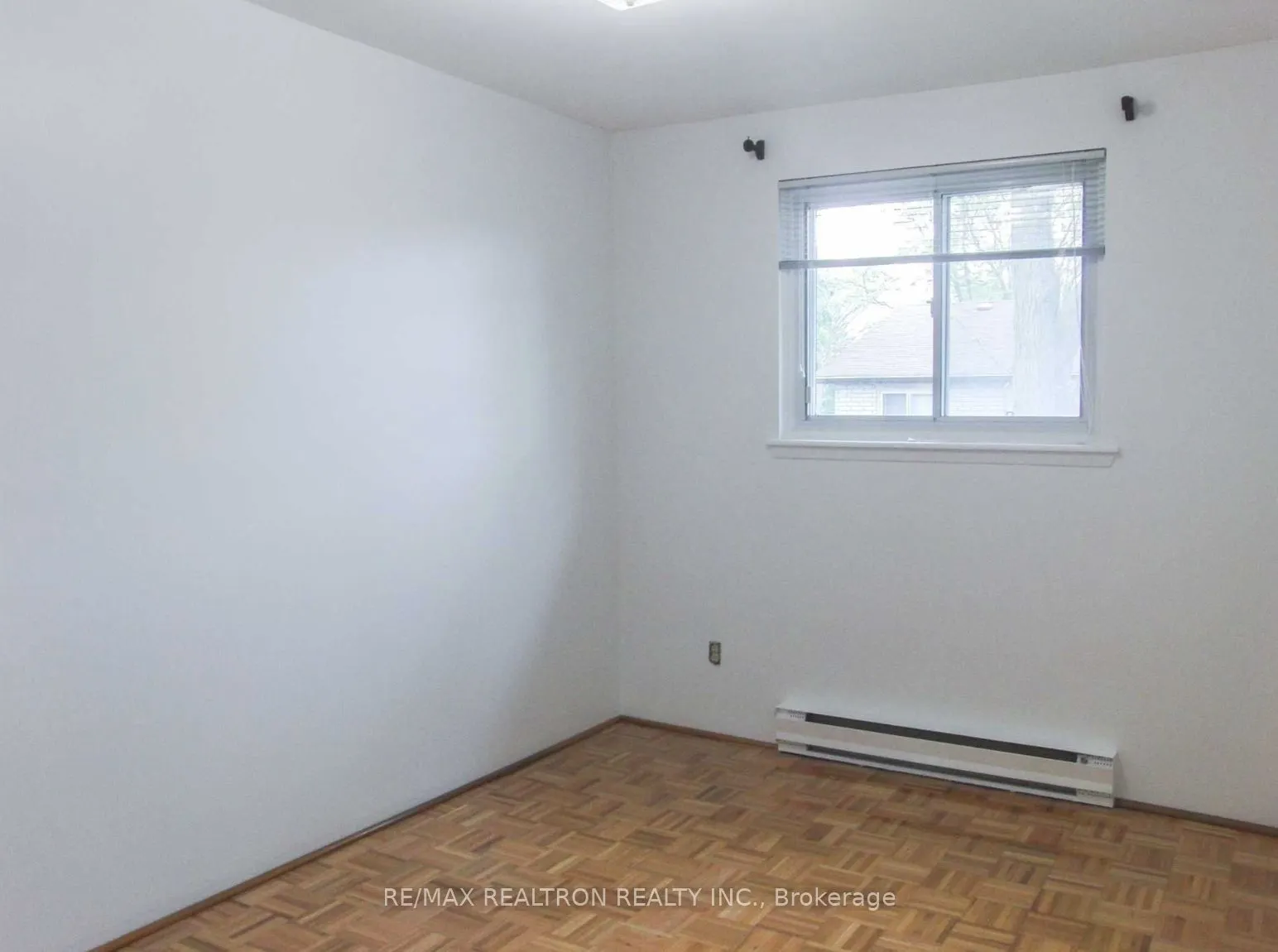 27 Bowman Way, #27