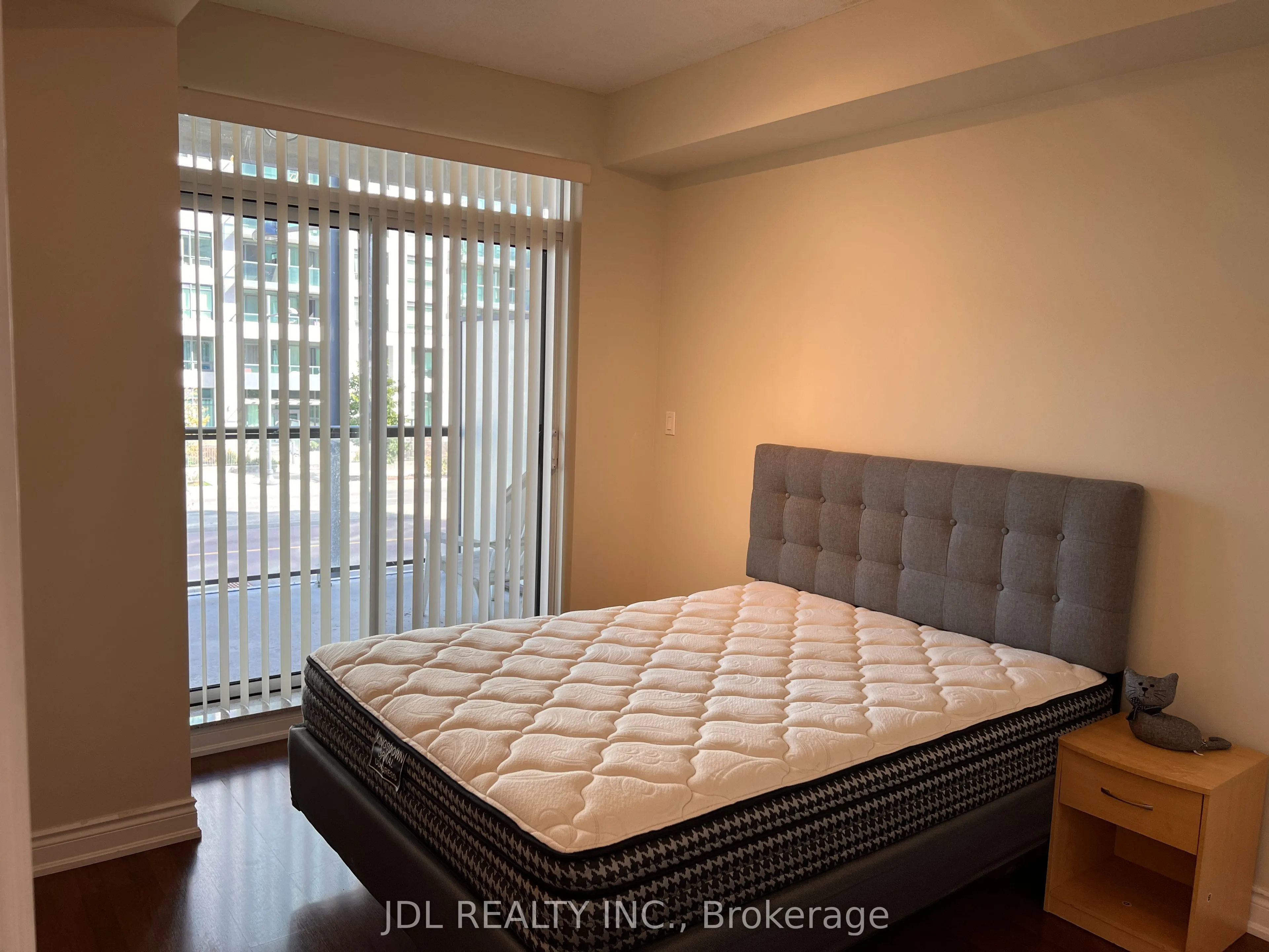 60 South Town Centre Boulevard, #208