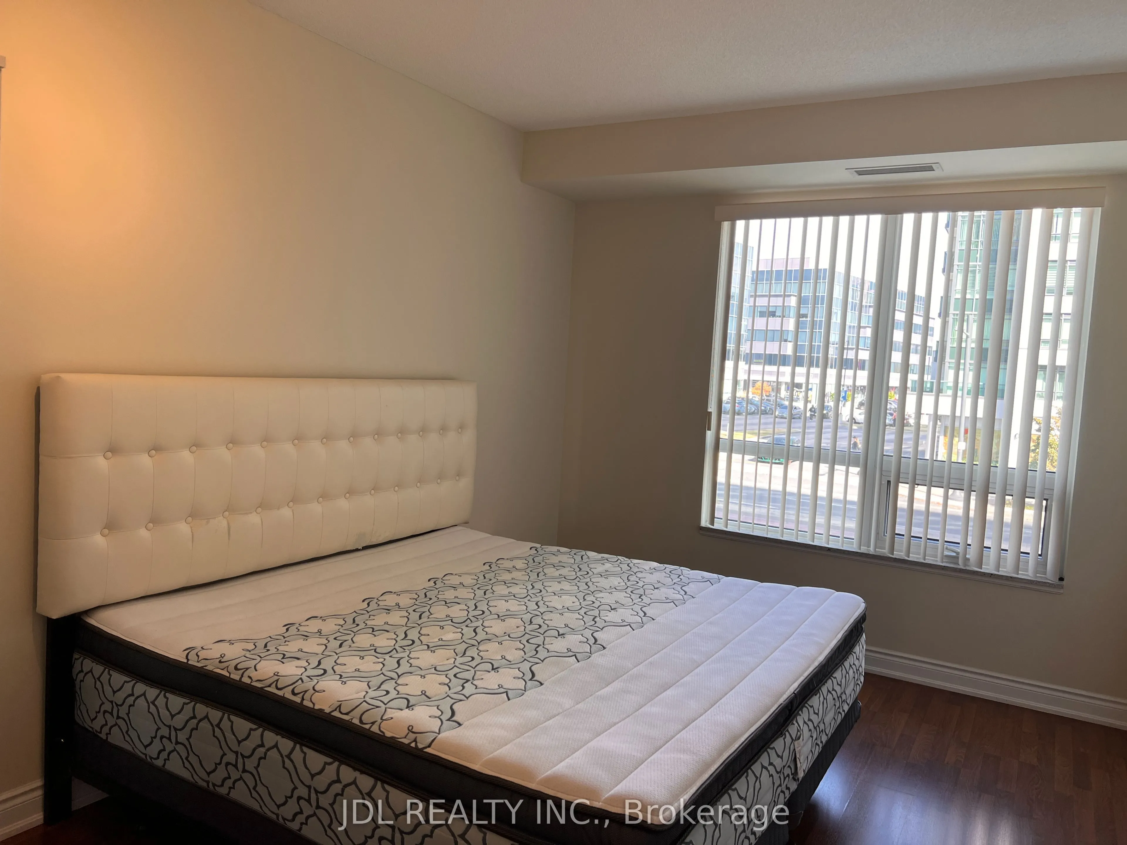 60 South Town Centre Boulevard, #208