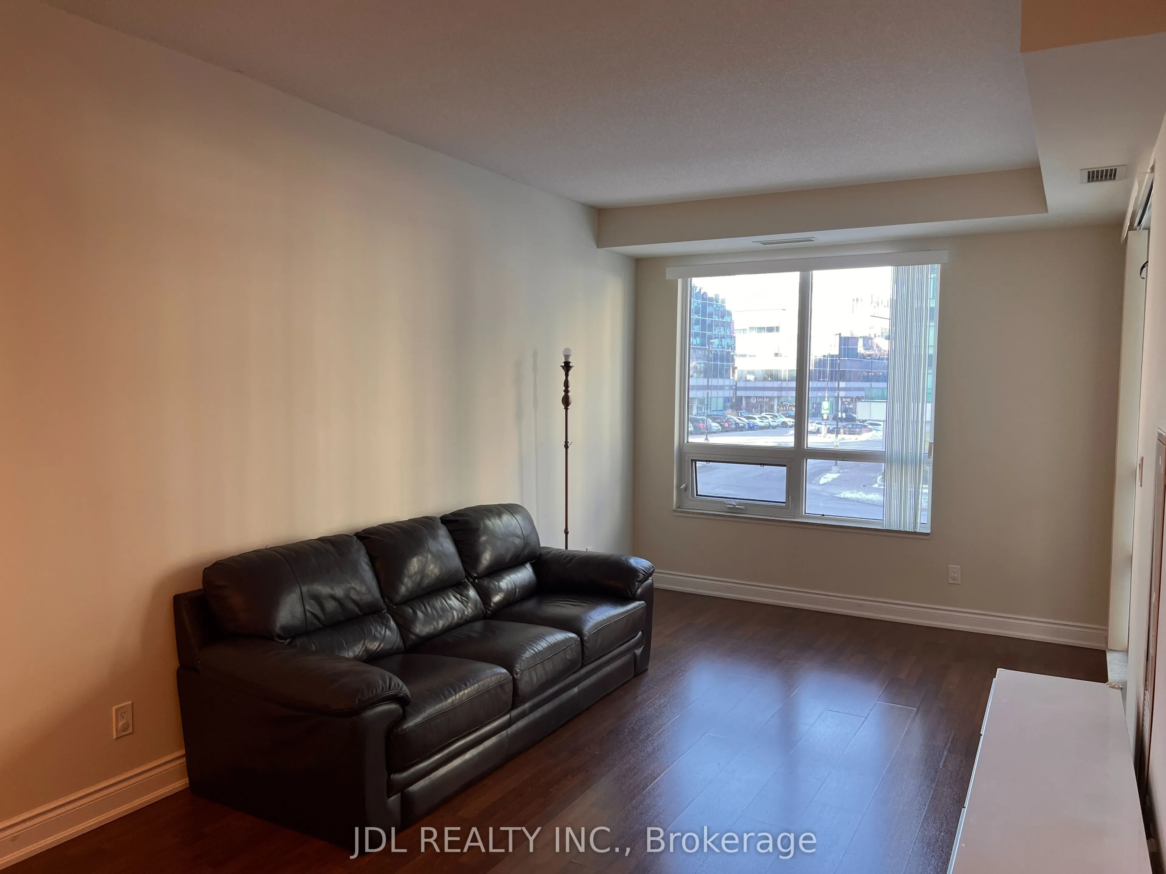 60 South Town Centre Boulevard, #208