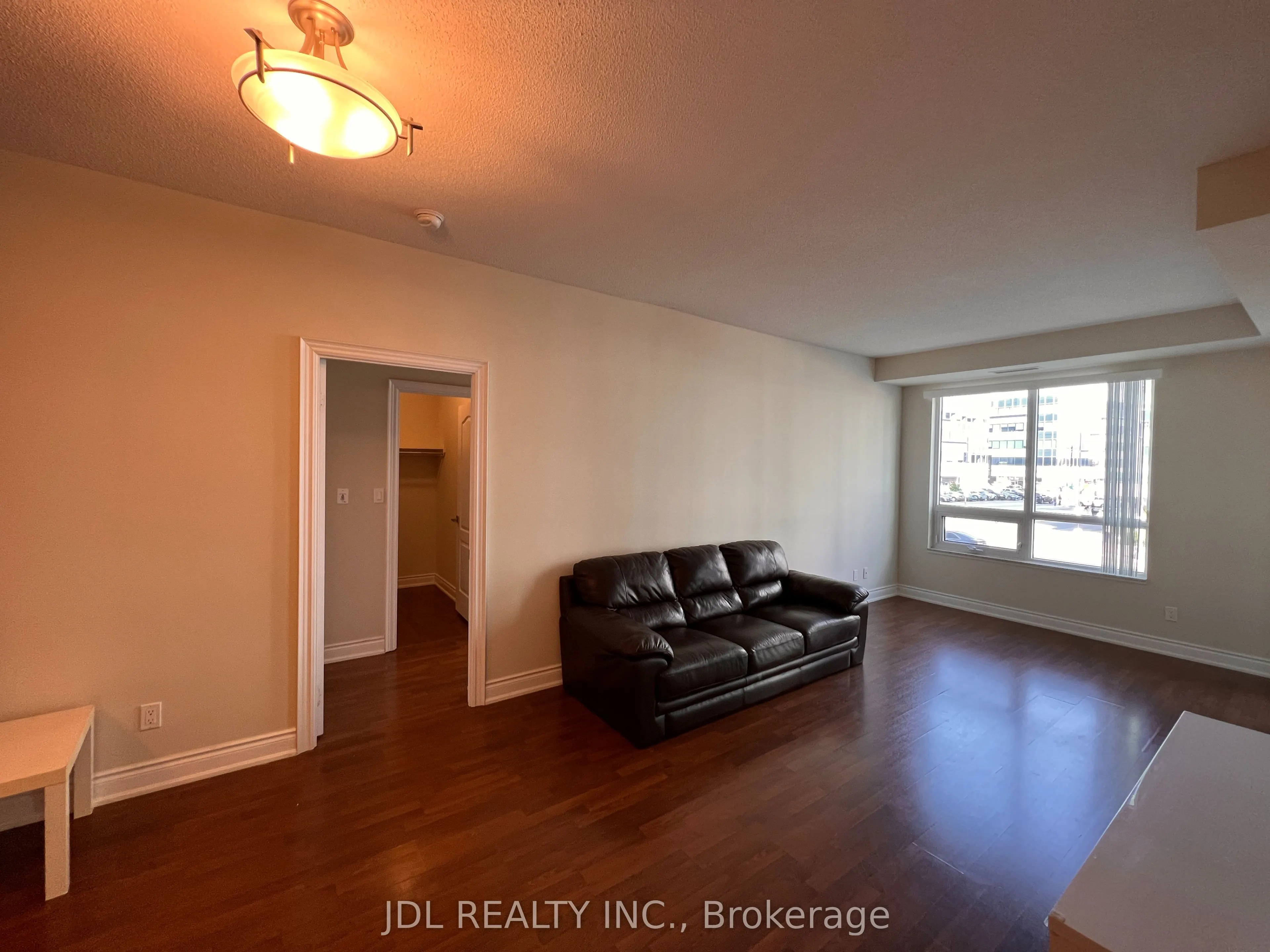 60 South Town Centre Boulevard, #208
