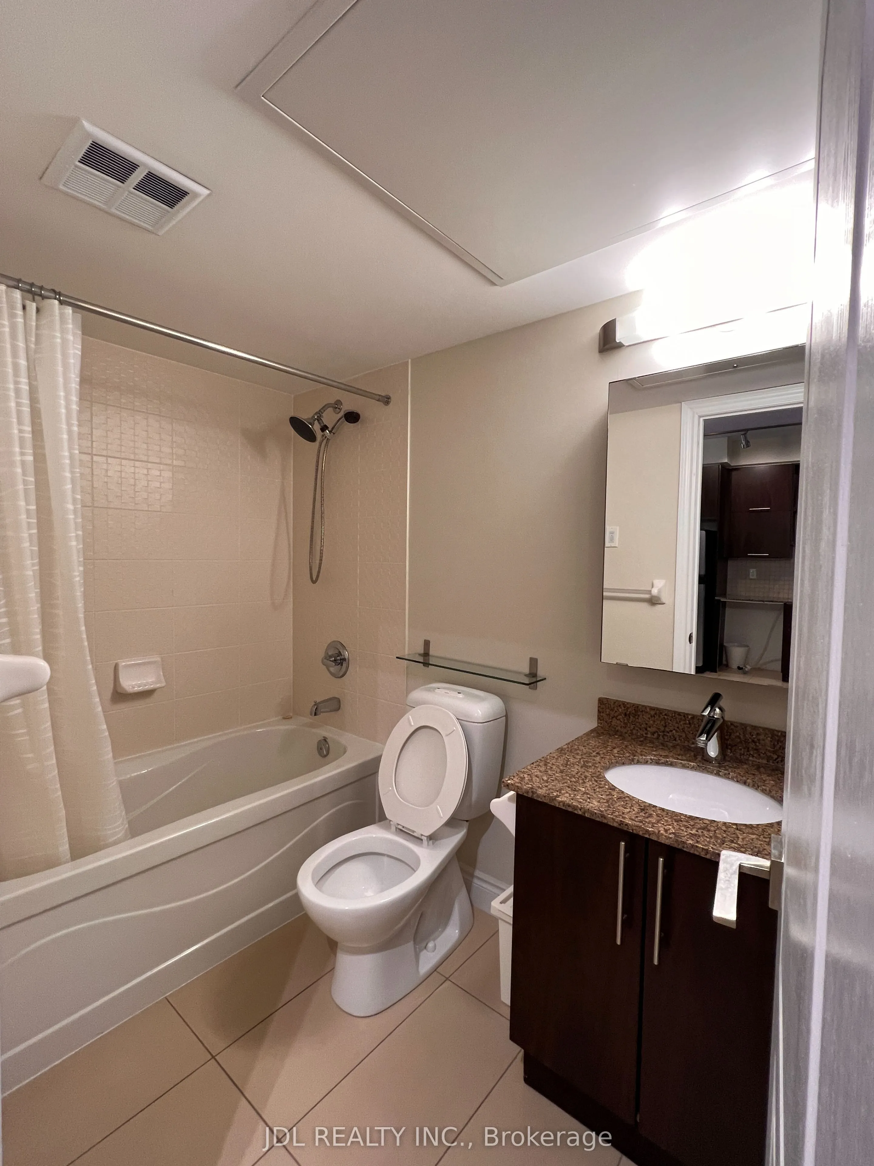60 South Town Centre Boulevard, #208
